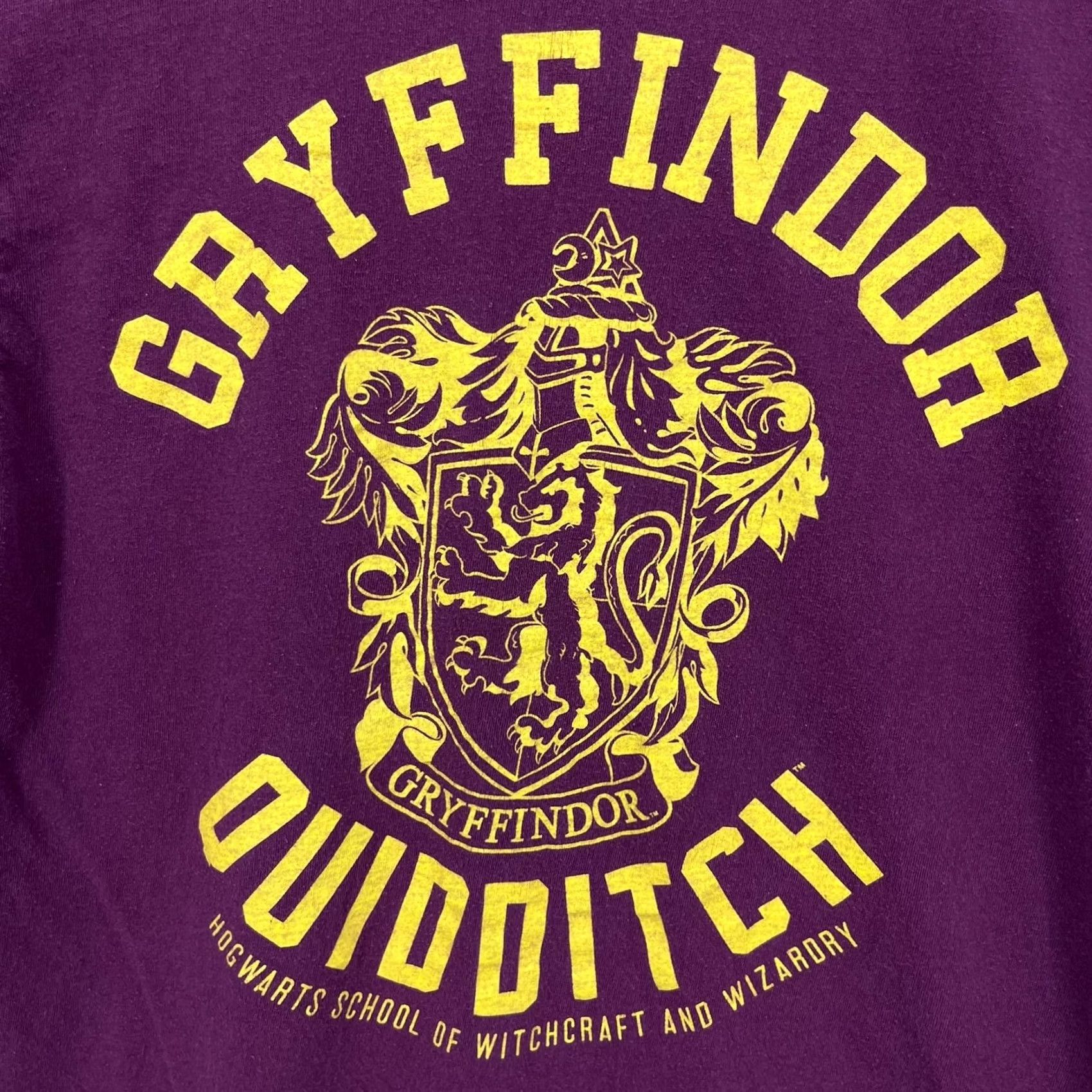 Vintage Harry Potter Shirt Mens M Red Adult Size Burgundy Gryffindor Hogwarts Short Sleeve Size US M / EU 48-50 / 2 - 4 Thumbnail