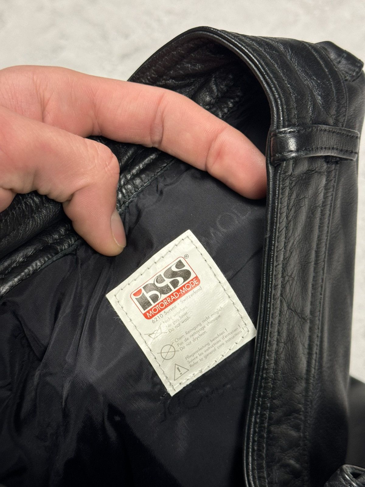 Genuine Leather Vintage IXS Genuine Leather Motorcycle Biker Pants Size 44/L Size US 35 - 16 Thumbnail