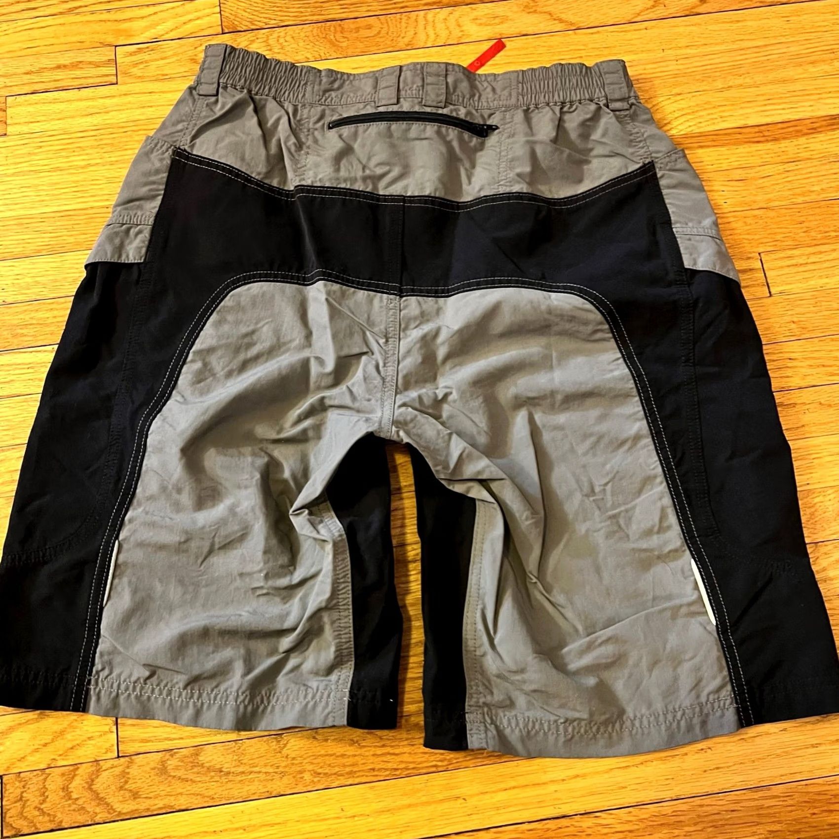 GOREWEAR GORE Shorts Mens Medium Gray Bike Bicycle Performance Cargo Mens Size US 31 - 2 Thumbnail