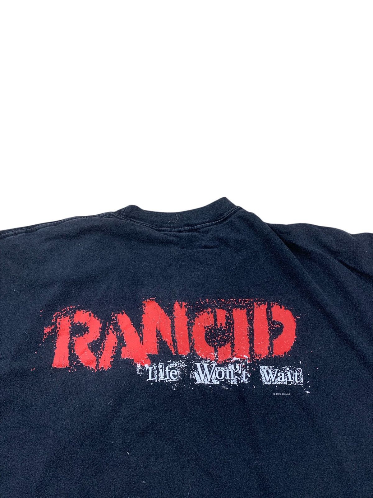Band Tees 🔥 Rancid “Life Won’t Wait” Vintage Tee Rare 90s Giant Size US XL / EU 56 / 4 - 4 Thumbnail