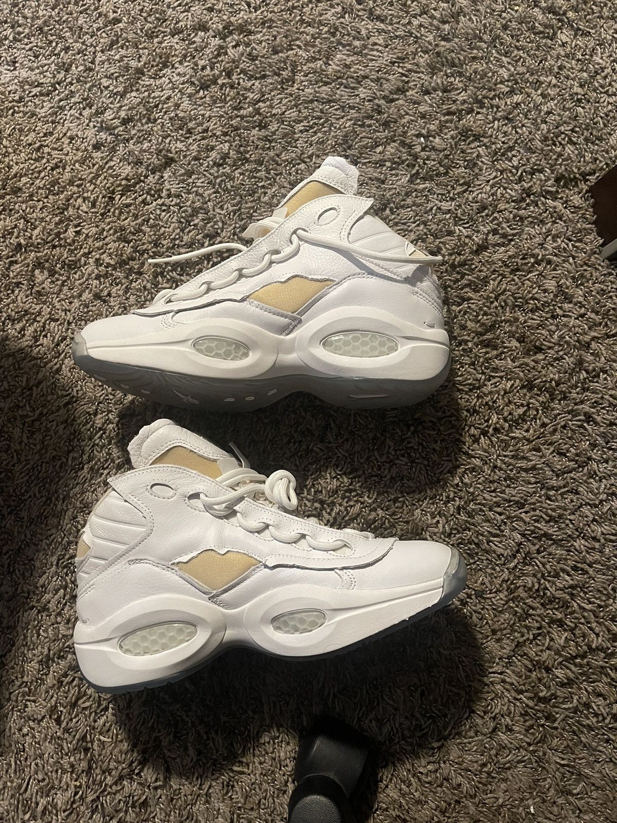 Maison Margiela × Reebok 2022 Maison Margiela x Question Mid ‘Memory Off -White Size US 8 / EU 41 - 2 Thumbnail
