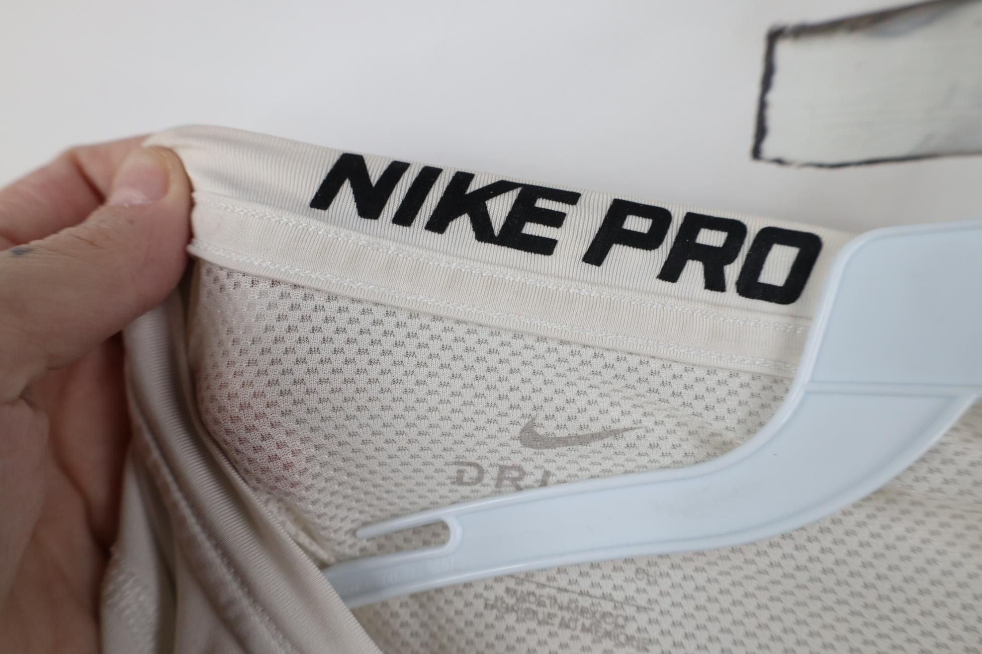 Nike Nike Pro Combat Compression Training Long Sleeve T-Shirt Size US S / EU 44-46 / 1 - 6 Thumbnail