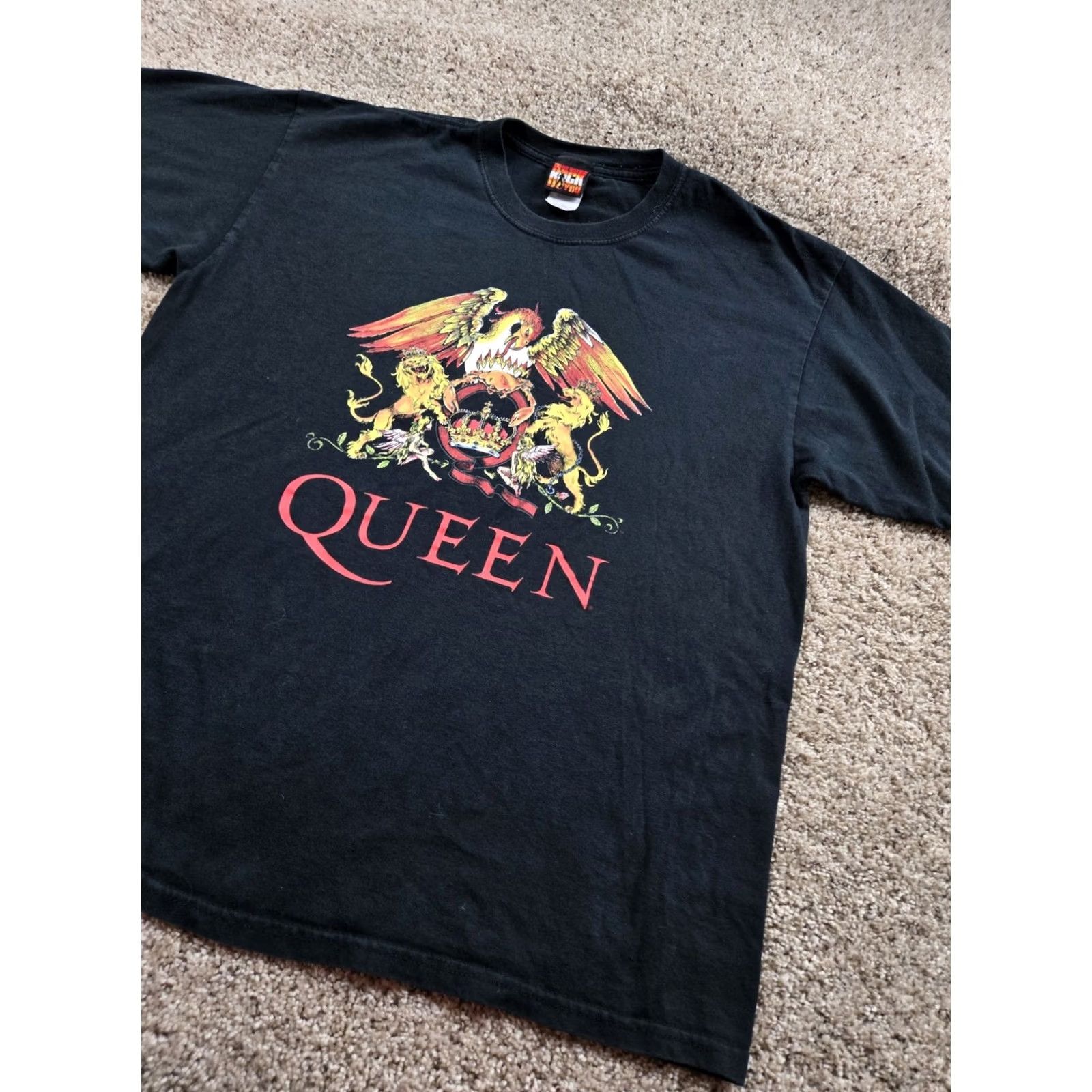 Vintage VINTAGE Queen Shirt Mens Large Black We Will Rock You Graphic Y2K Short Sleeve Size US L / EU 52-54 / 3 - 2 Thumbnail