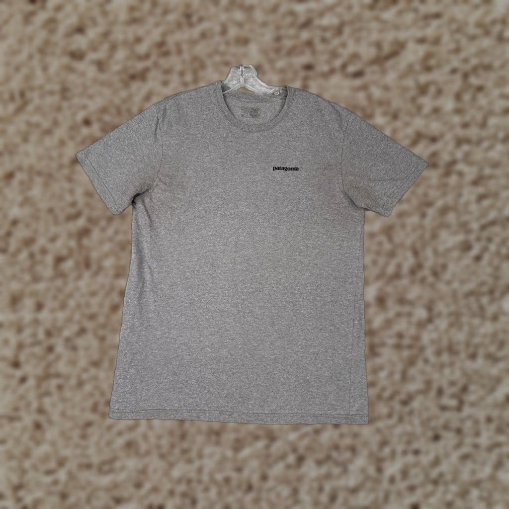 Patagonia Patagonia Shirt Men Medium Gray Short Sleeve Crew Neck Cotton Blend Hike Read T-Shirt Regular Size US M / EU 48-50 / 2 - 1 Thumbnail