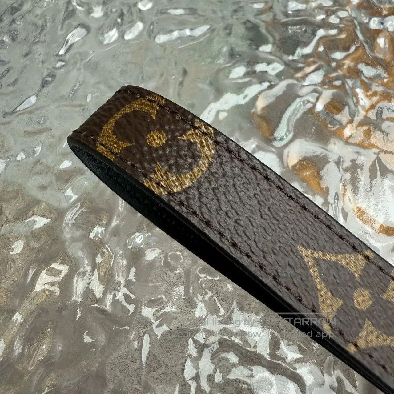 Louis Vuitton Louis Vuitton Monogram Keychain. Size ONE SIZE - 3 Thumbnail