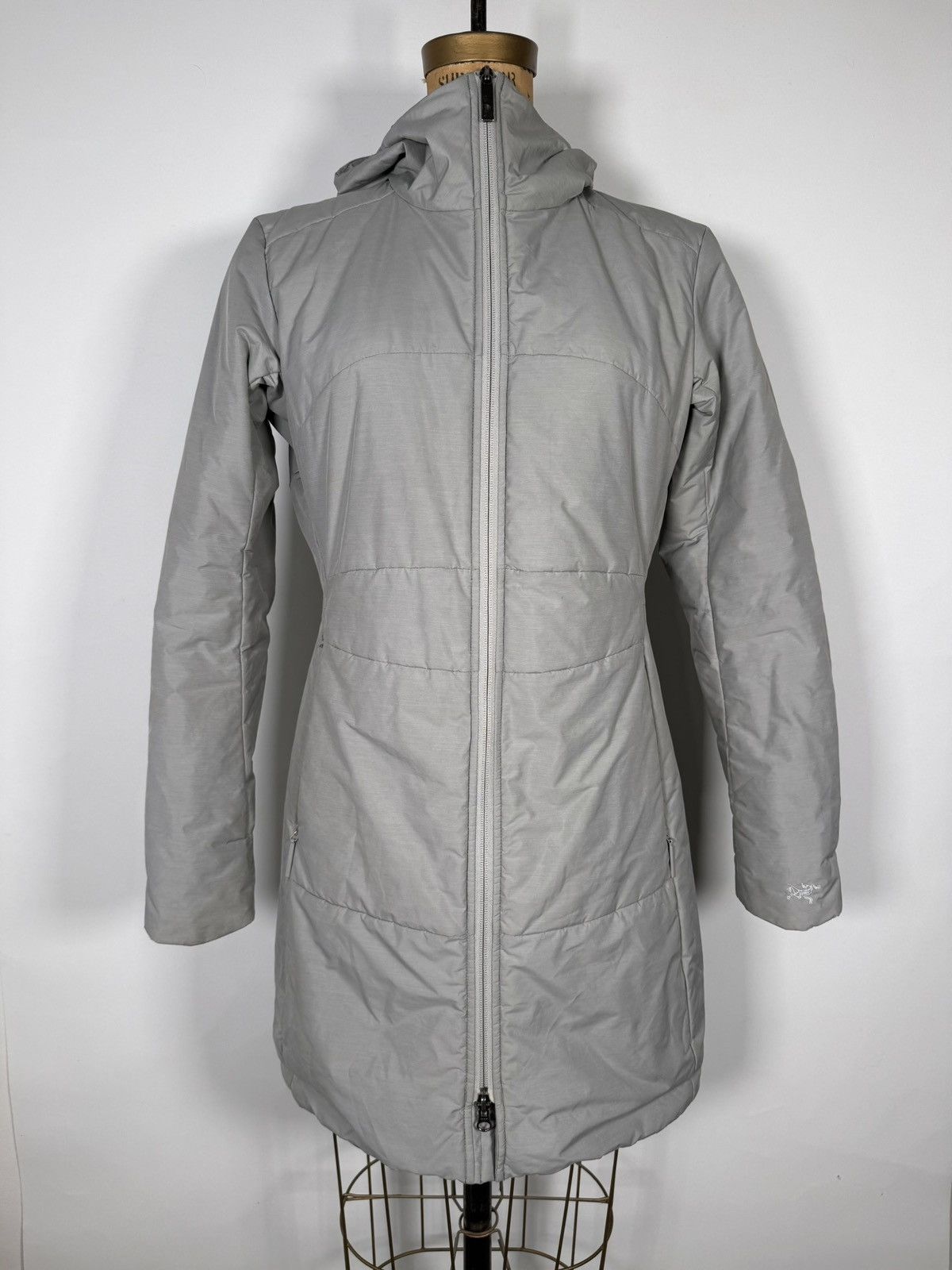 Arc'teryx Arc'teryx Women's Darrah Puffer Long Coat Size S / US 4 / IT 40 - 1 Thumbnail