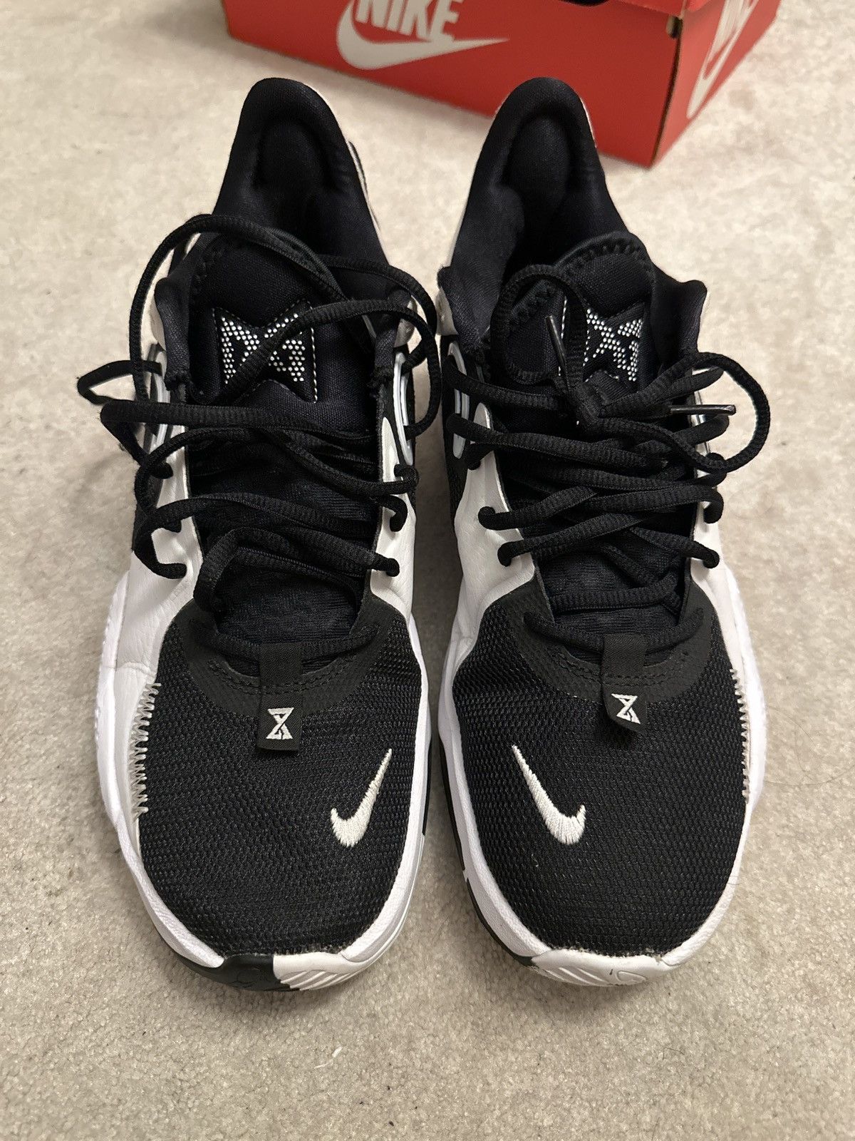 Nike Used PG 5 TB ‘Black White’ Size US 9.5 / EU 42-43 - 3 Thumbnail