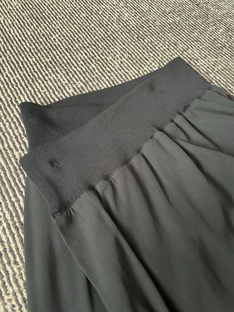 Yohji Yamamoto Yohji Yamamoto size 3 One-piece bandage skirt 2503-Nextarr Size 25" / US 0 / IT 36 - 2 Thumbnail