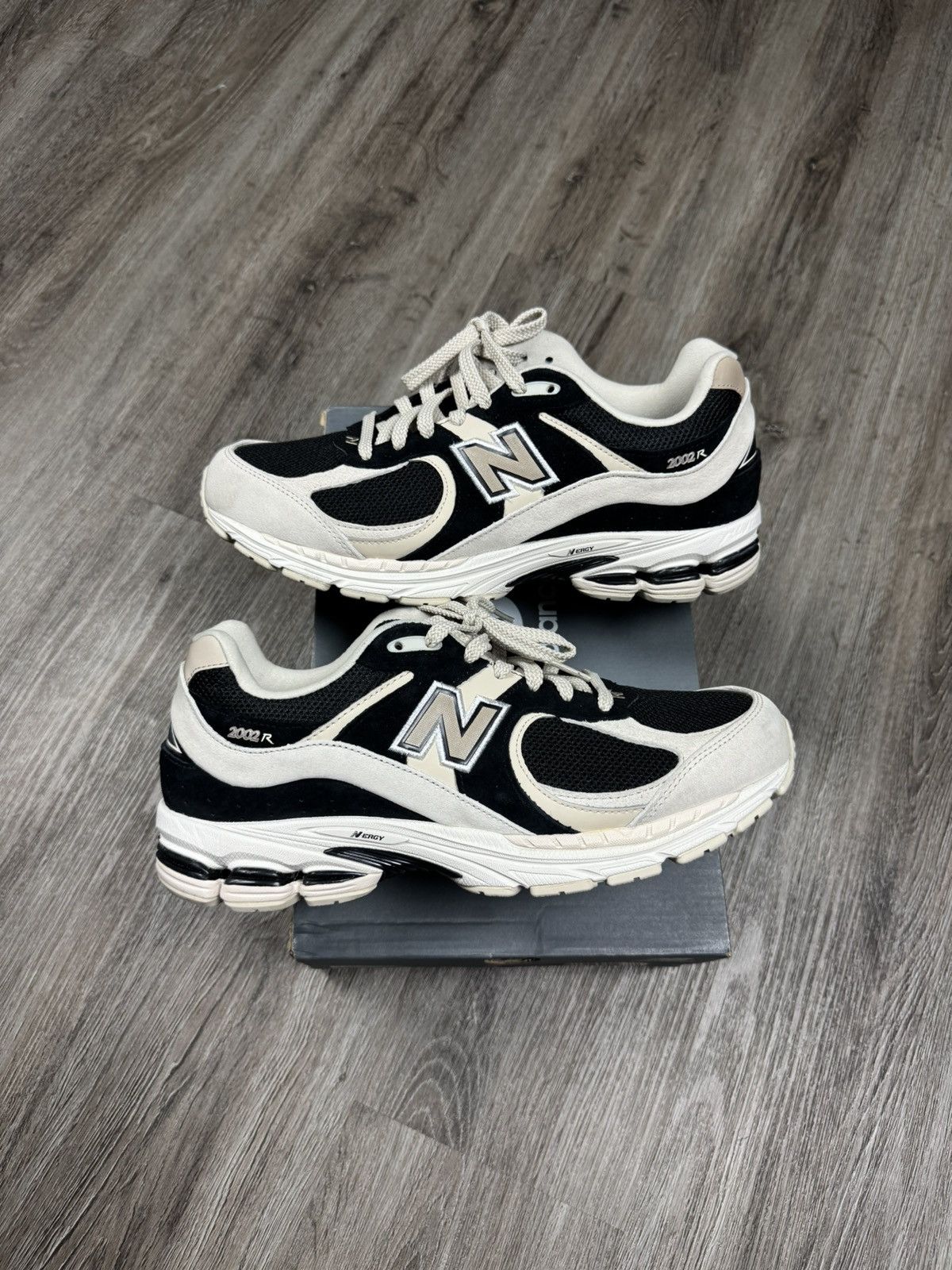 New Balance New Balance 2002R Black Beige Size 11.5 Size US 11.5 / EU 44-45 - 1 Thumbnail