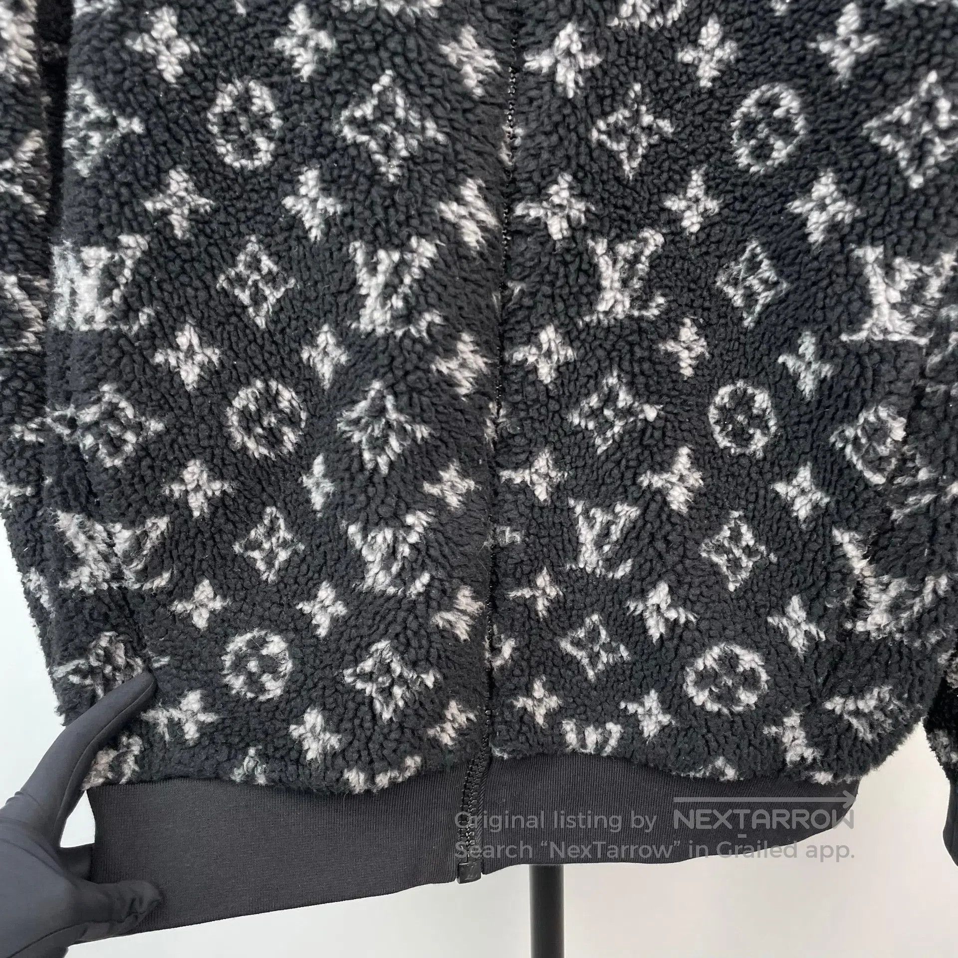 Louis Vuitton Louis Vuitton Black Full Print Logo Teddy Fleece Jacket| Size US XS / EU 42 / 0 - 8 Thumbnail