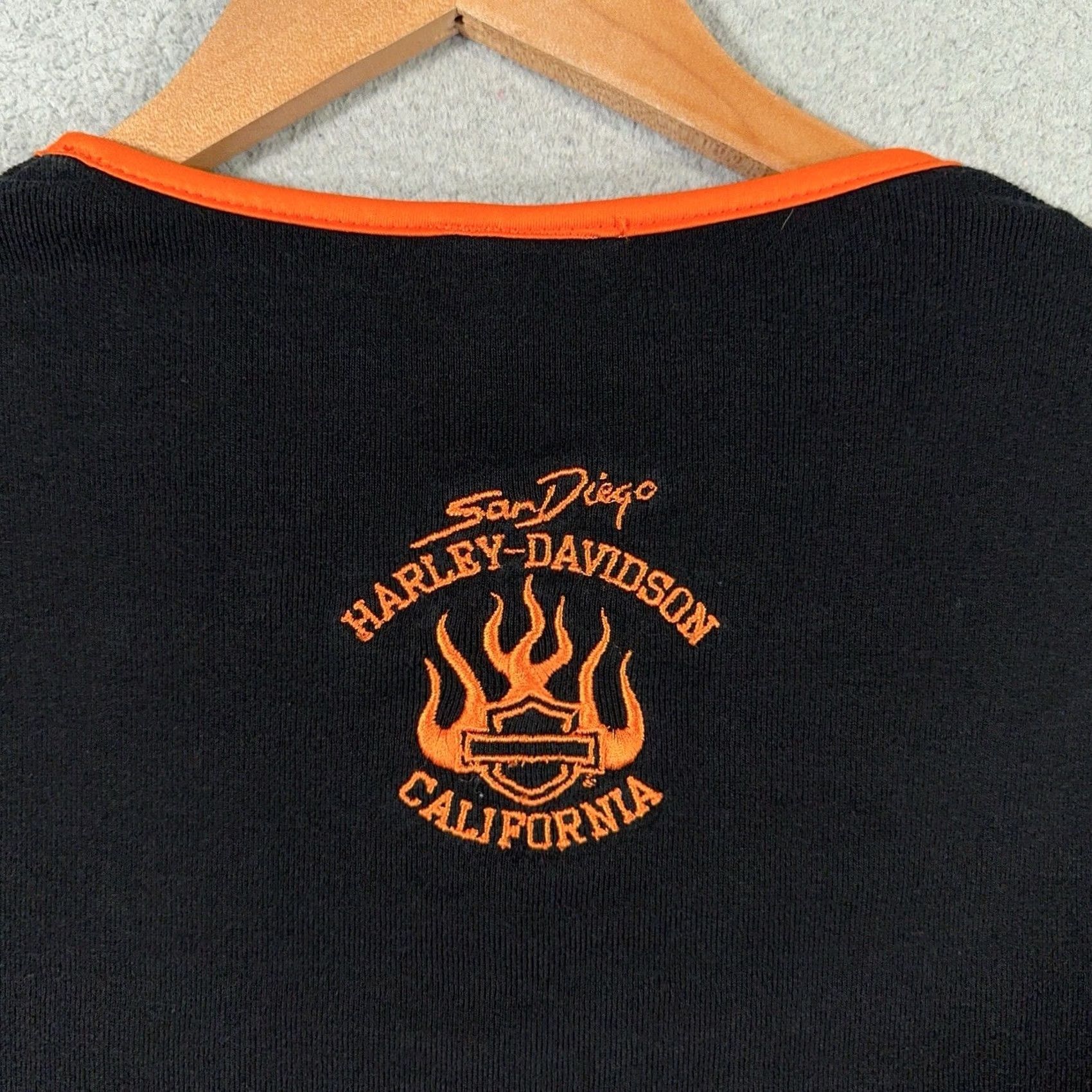 Harley Davidson VINTAGE Harley-Davidson T-Shirt Womens XL Black 90s USA Flame Embroidered Slim Short Sleeve California Biker Riding 90s Labeled USA Women XS-XL Size XL / US 12-14 / IT 48-50 - 6 Thumbnail