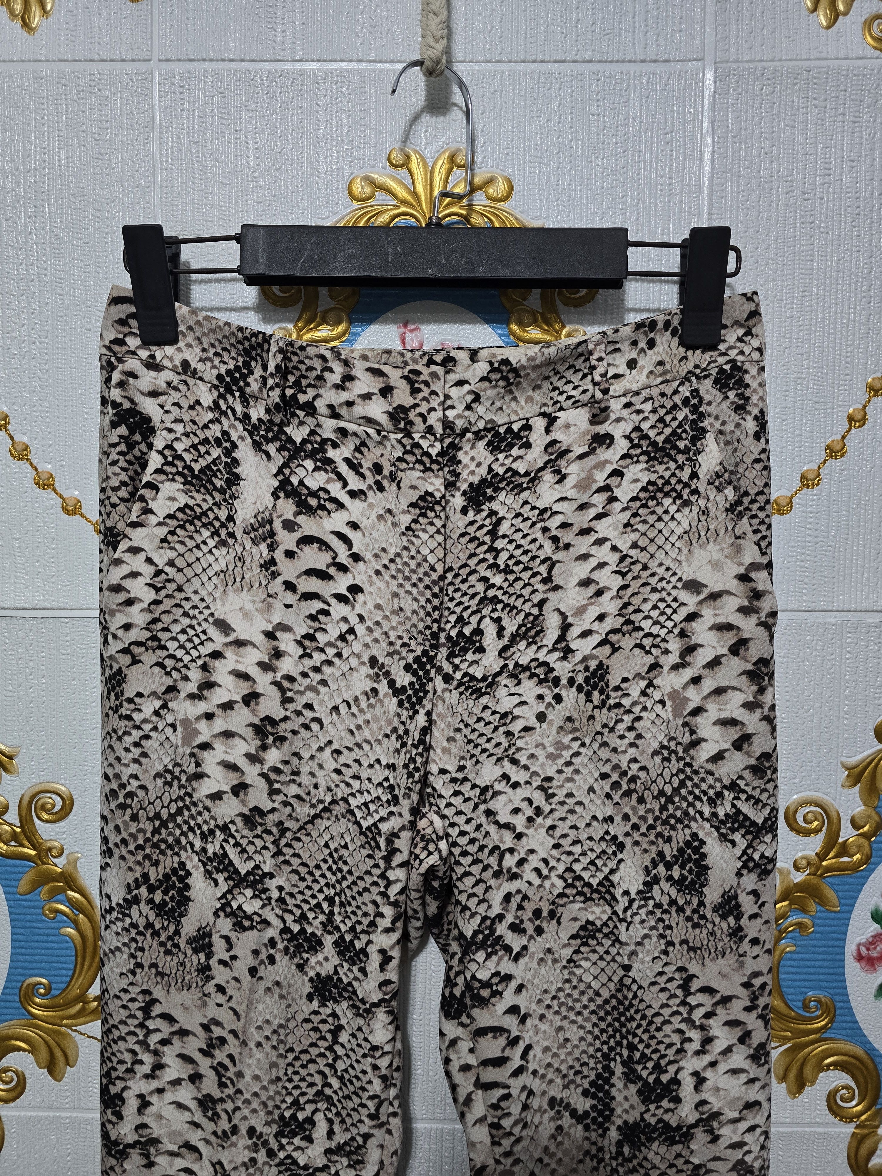 Liu Jo LIU JO trousers/pants , snake pattern, women's small it40 Size 27" / US 4 / IT 40 - 5 Thumbnail