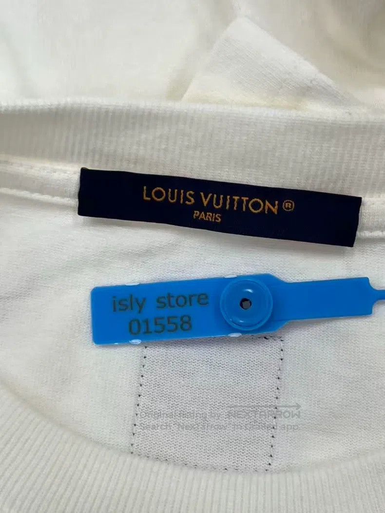 Louis Vuitton Louis Vuitton Logo Embroidered Crew Neck Short Sleeve Size US XL / EU 56 / 4 - 5 Thumbnail