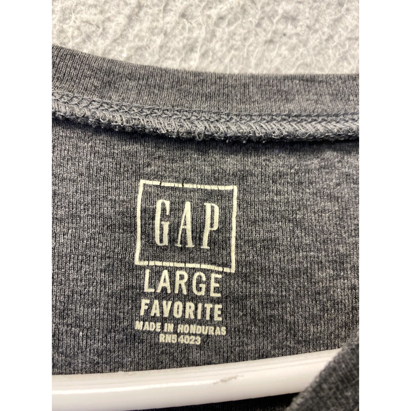 Nike Nike Gap Shirt Womens Large Gray Long Sleeve Stretch Outdoor Casual T-shirt Regular Size L Adult Womens Size L / US 10 / IT 46 - 2 Thumbnail