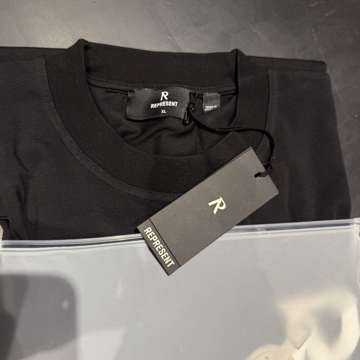 Represent Clo. Represent Luggage Tag Tee Size US XL / EU 56 / 4 - 5 Thumbnail