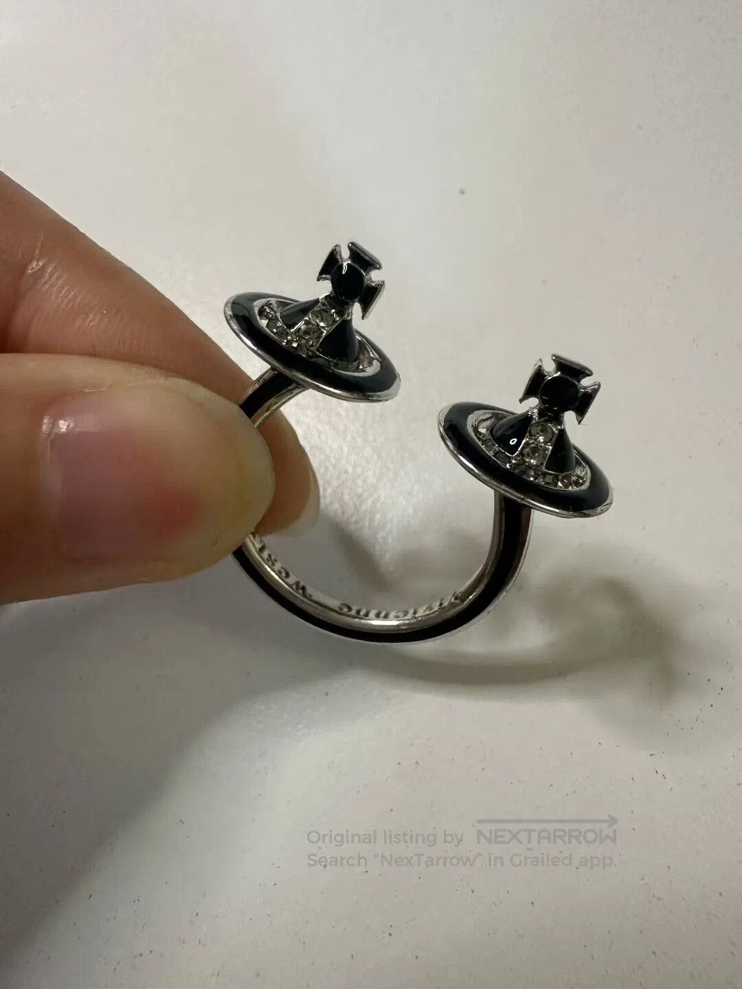 Vivienne Westwood vivienne westwood saturn ring in black. Size ONE SIZE - 3 Thumbnail