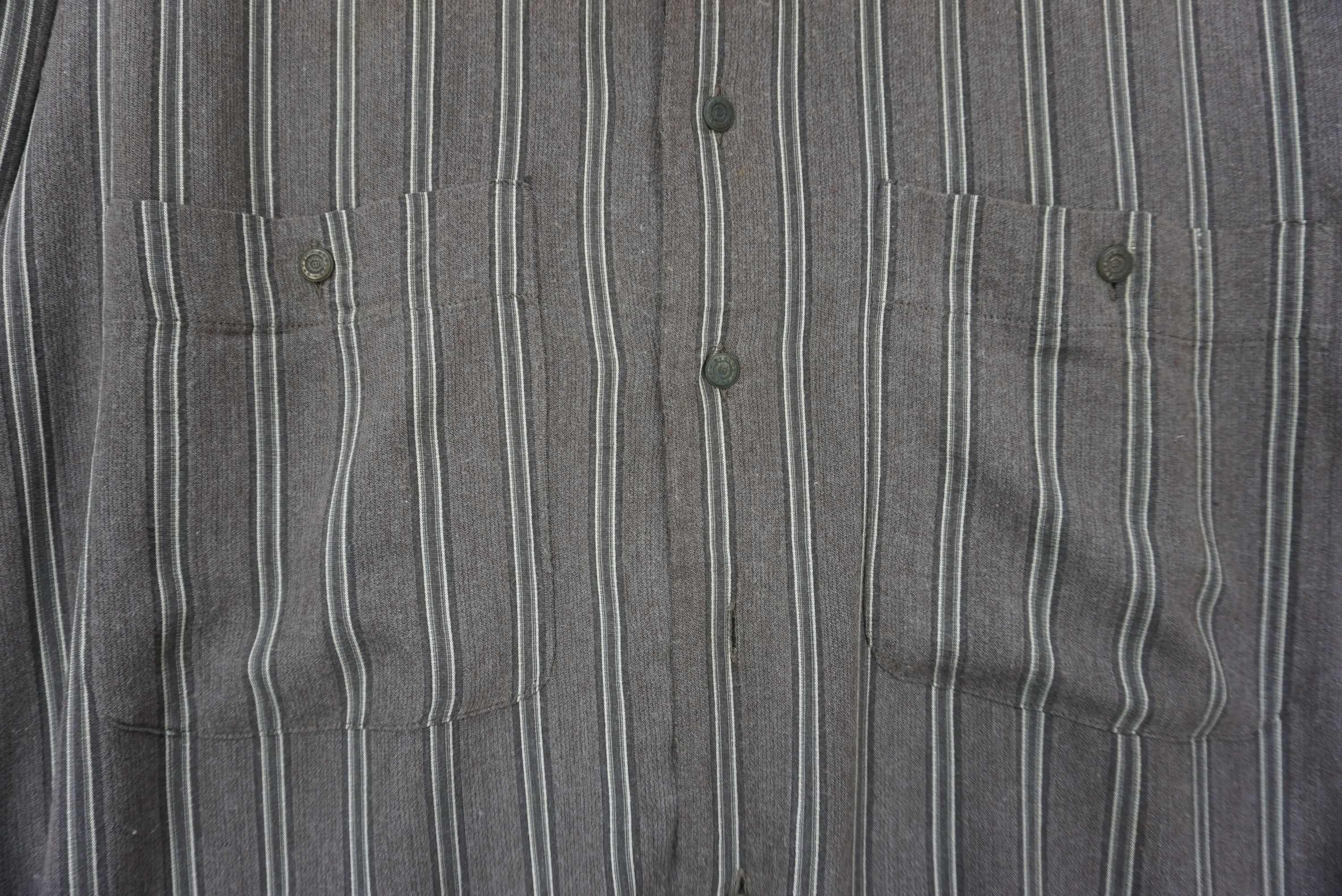 Byblos Aztec Trim Collar Stripe Button Down Size 48 Shirt Size US L / EU 52-54 / 3 - 6 Thumbnail