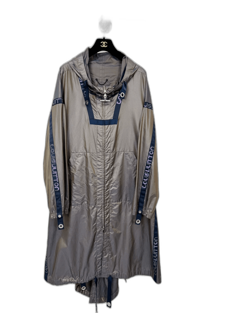 Louis Vuitton Louis Vuitton Lightweight Hooded Jacket Size XL / US 12-14 / IT 48-50 - 1 Thumbnail