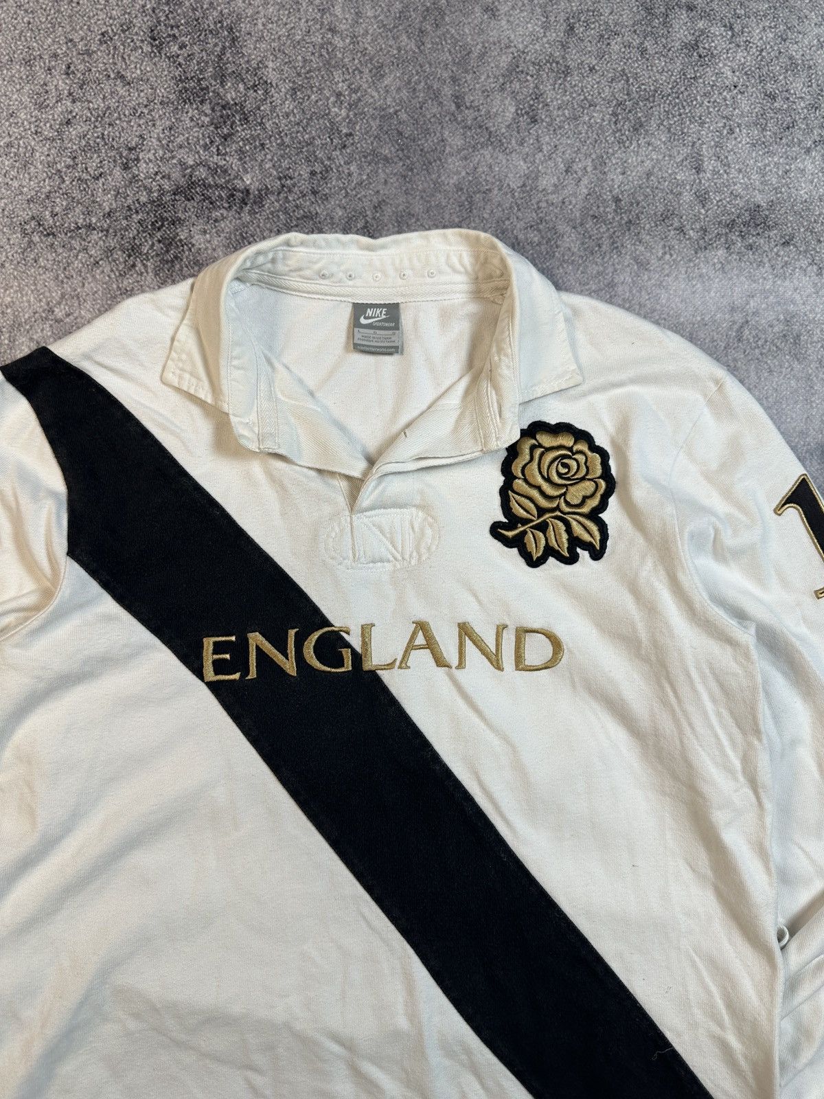 Nike Y2k vintage Nike England 10 Long Rugby Streetwear Jersey L Size US L / EU 52-54 / 3 - 3 Thumbnail