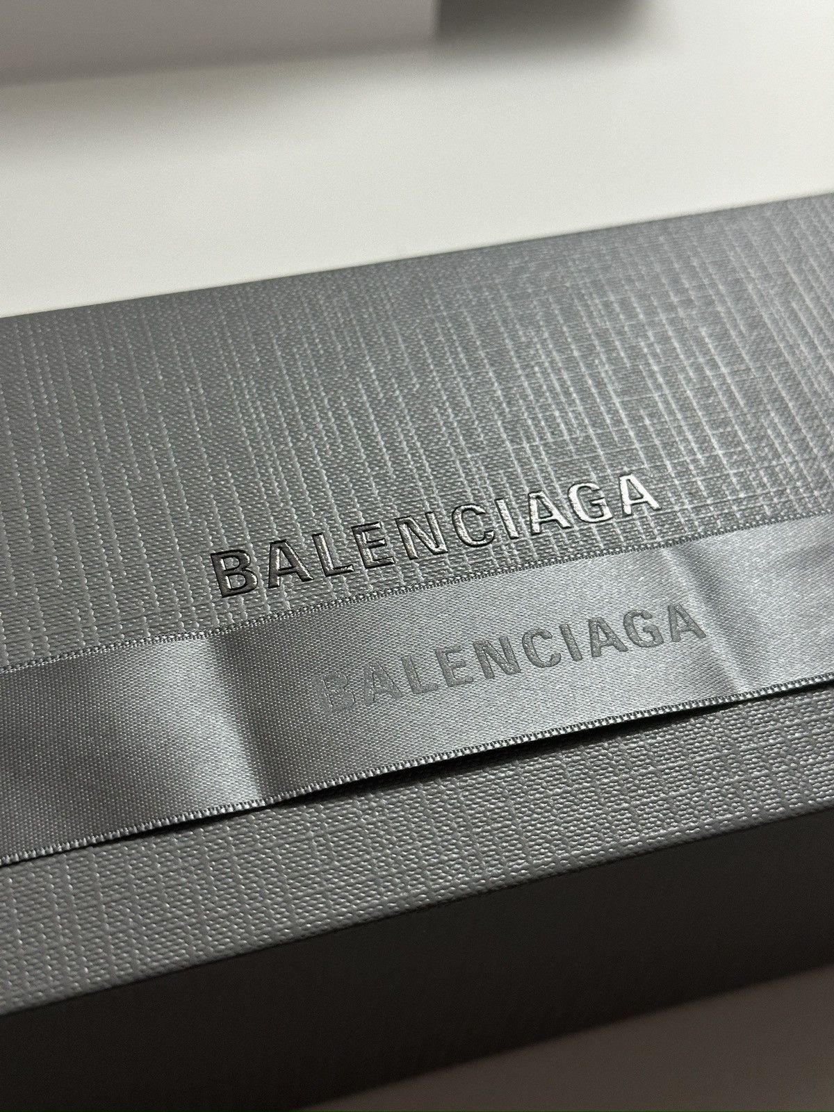 Balenciaga Balenciaga Invisible Rectangle Silver Sunglasses Size ONE SIZE - 13 Thumbnail