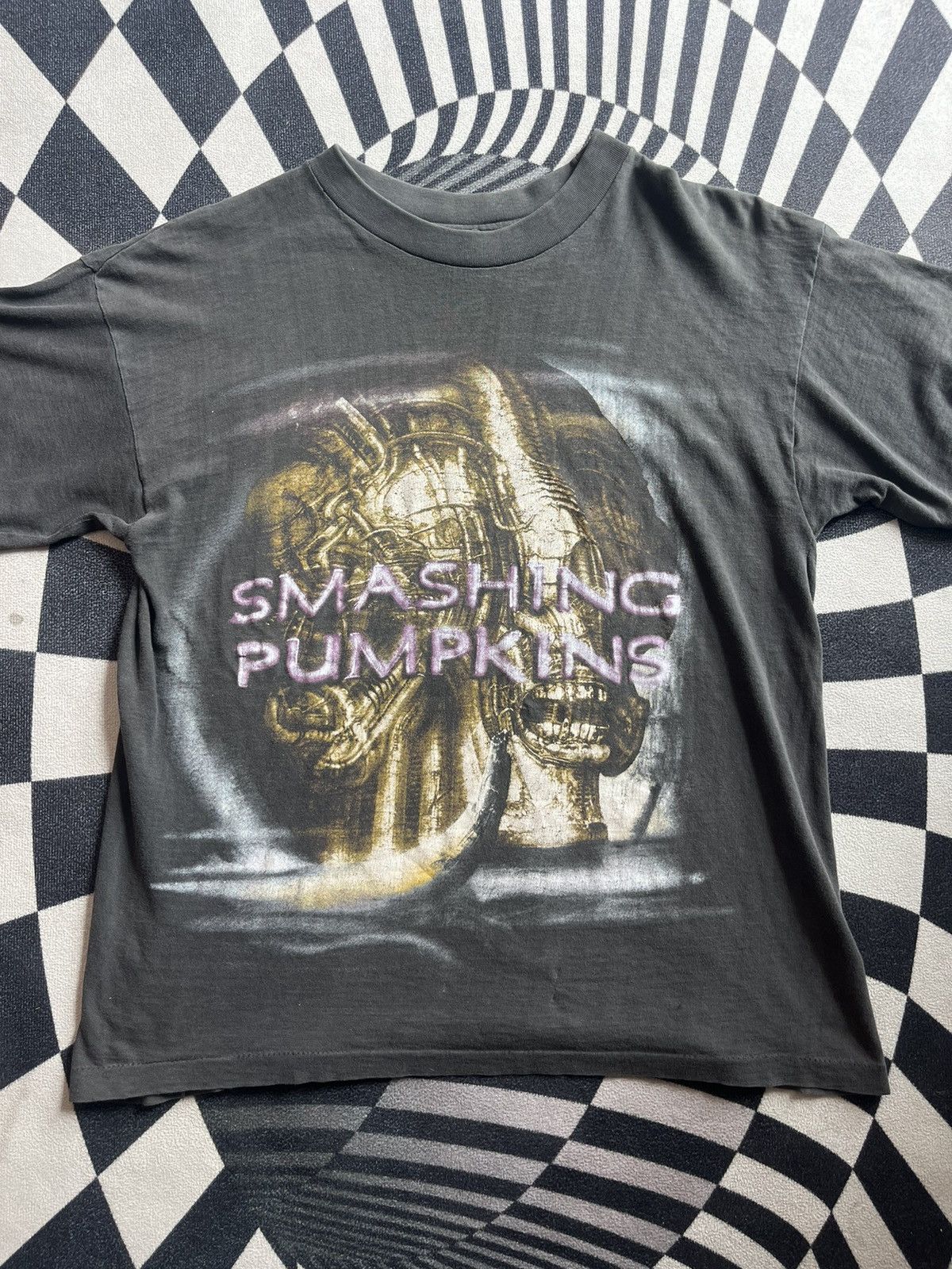 Band Tees Vintage The Smashing Pumpkins Giger Elephant 90’s Tshirt Size US M / EU 48-50 / 2 - 4 Thumbnail