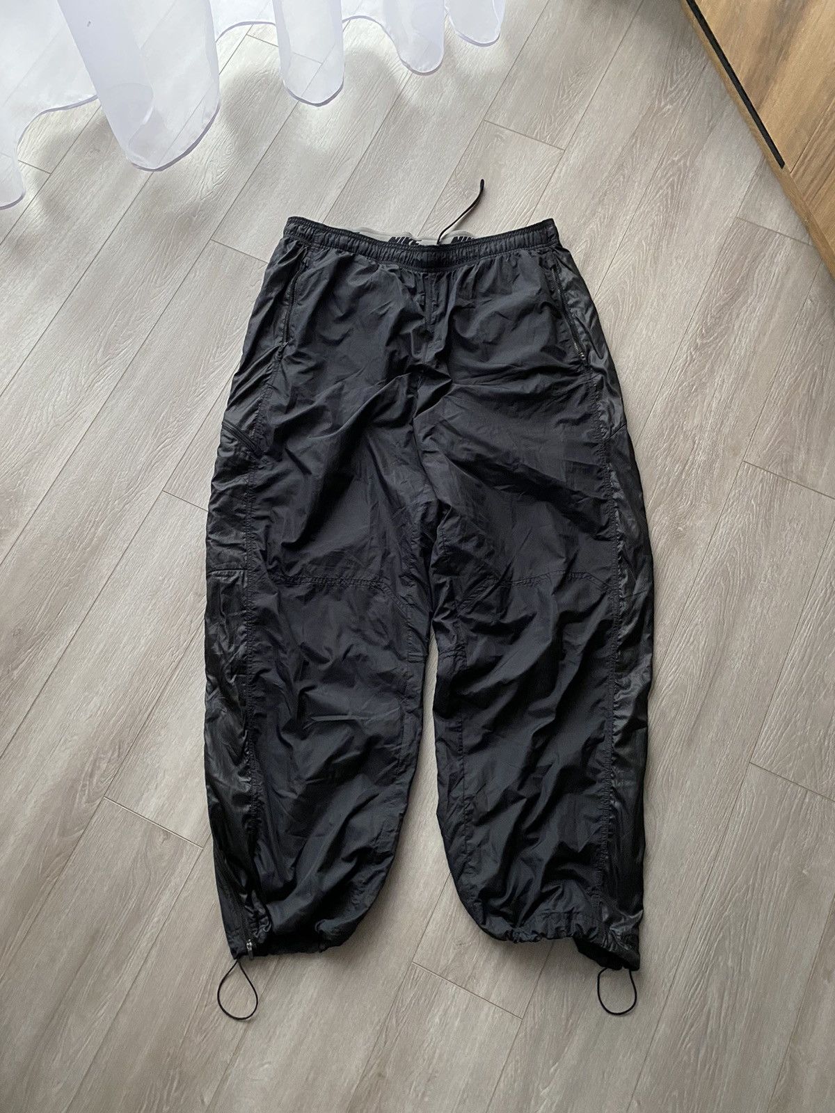 Nike × Vintage Vintage Nike Track Pants Nylon Drill Y2K Swoosh Logo Size US 36 / EU 52 - 1 Thumbnail