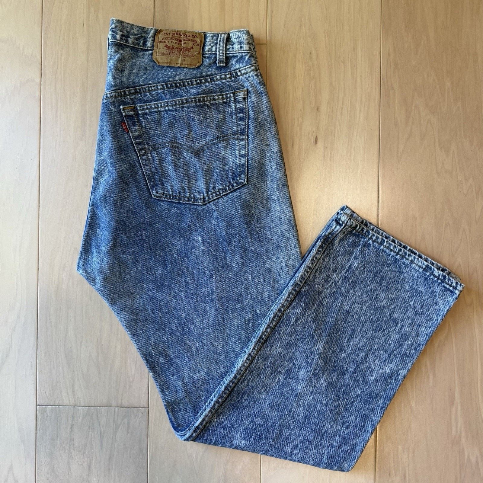 Levi's Vintage Levis 501 Jeans 37 Blue 80s Stone Wash Made in USA Size US 37 - 2 Thumbnail