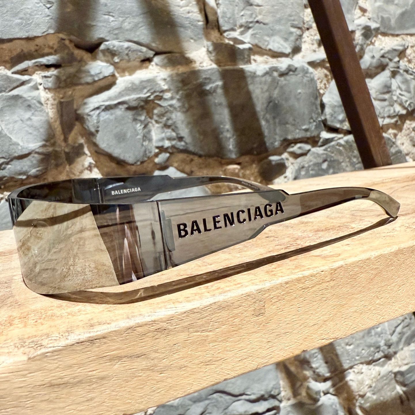 Balenciaga Balenciaga BB0041 Mono Silver Mirrored Shield Sunglasses Size ONE SIZE - 4 Thumbnail