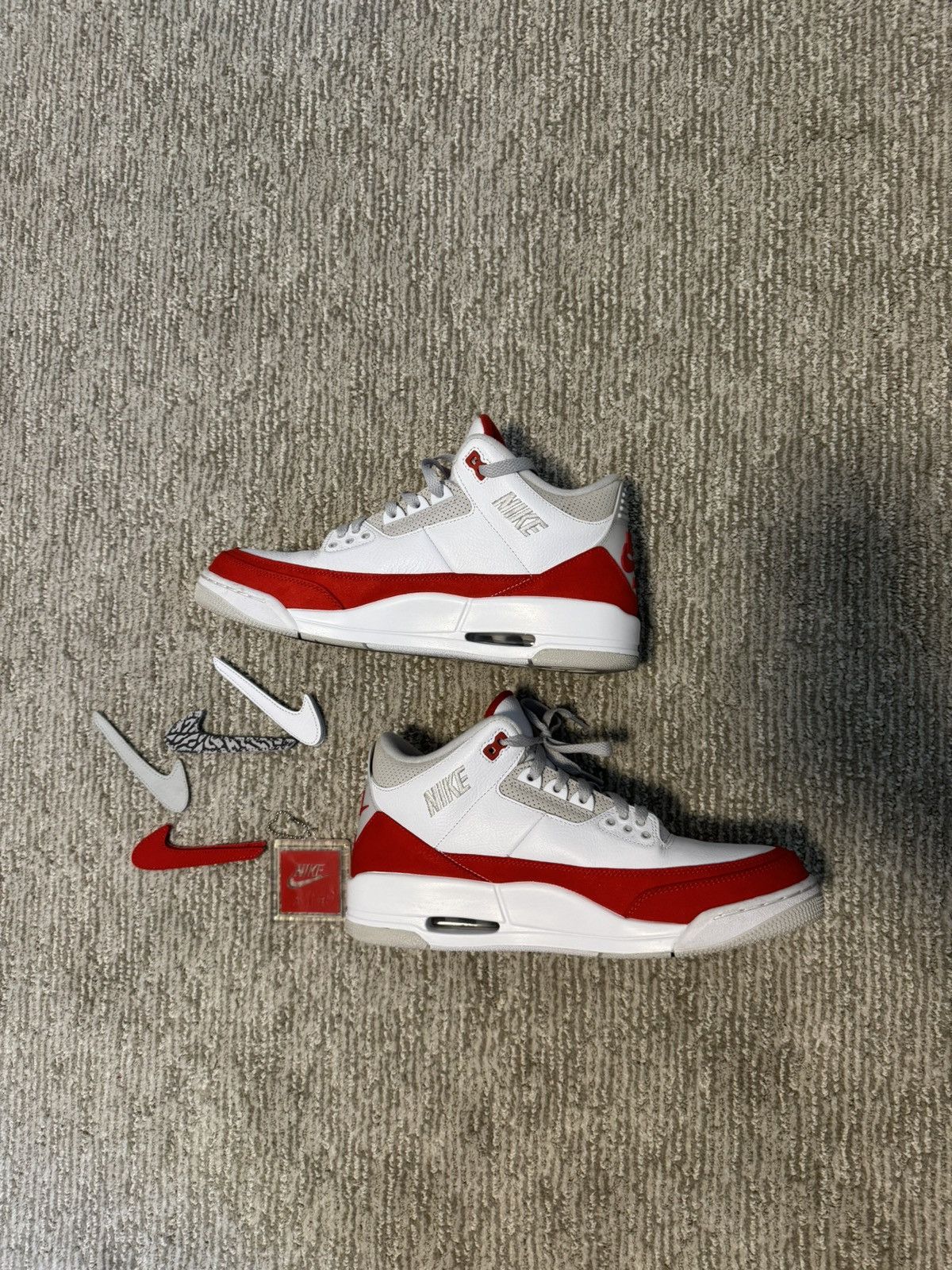 Jordan Brand Jordan 3 Tinker white university red Size US 11 / EU 44 - 2 Thumbnail