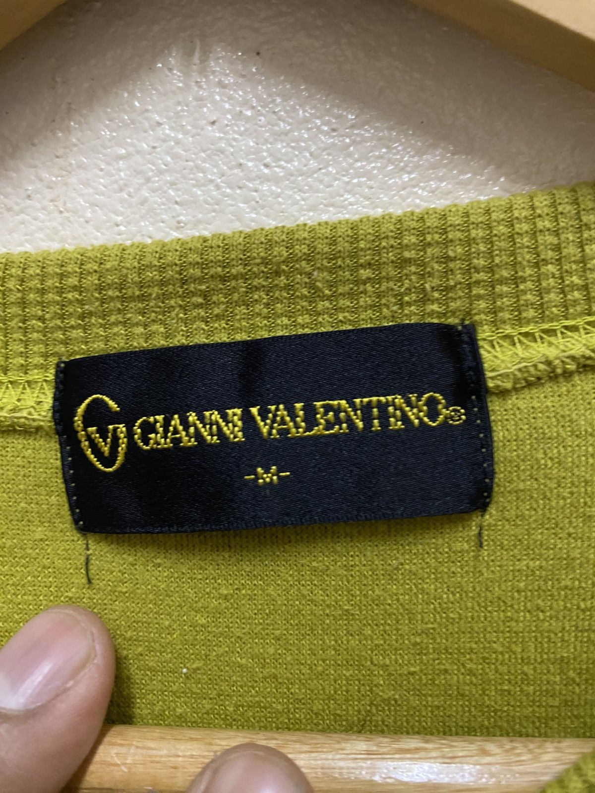 Vintage Vtg Gianni Valentino Sweatshirt Size US L / EU 52-54 / 3 - 9 Thumbnail