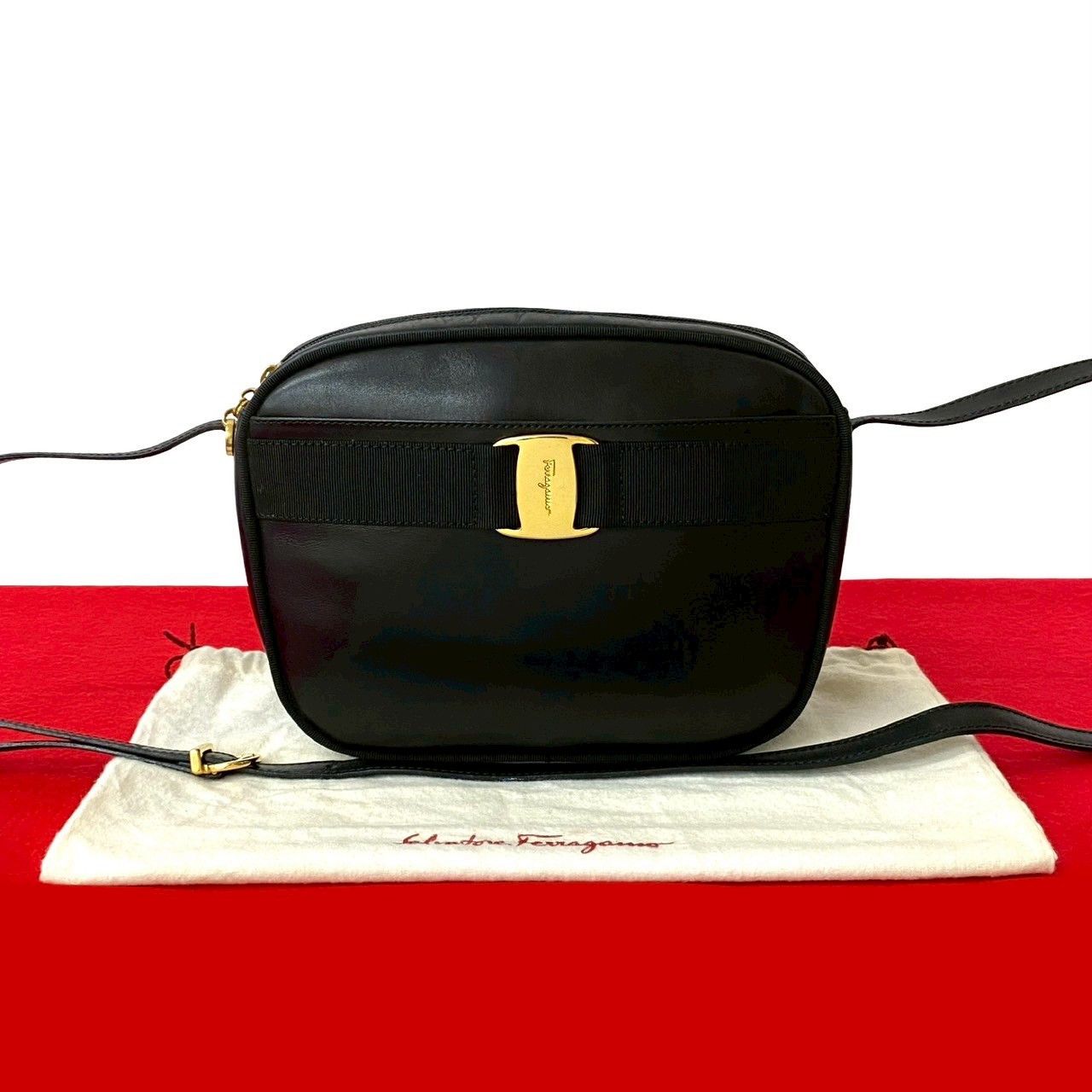 Salvatore Ferragamo Salvatore Ferragamo Vara Leather Shoulder Bag Leather Shoulder Bag