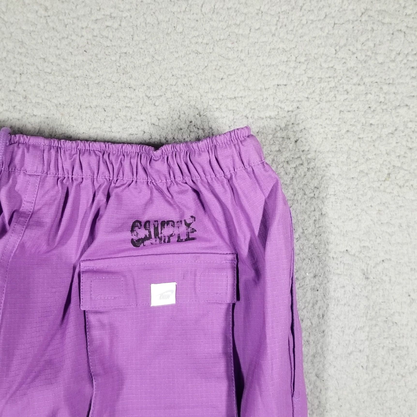 Nike Nike Cargo Pants 30X30 Purple Unisex Adults Regular Wide-Leg Cargo Style 90s Hip Hop Color Sample FV7520-521 Size US 30 / EU 46 - 4 Thumbnail