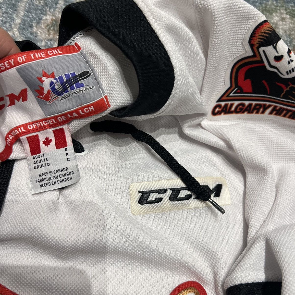 NHL Calgary Hitmen hockey jersey chl Size US S / EU 44-46 / 1 - 3 Thumbnail