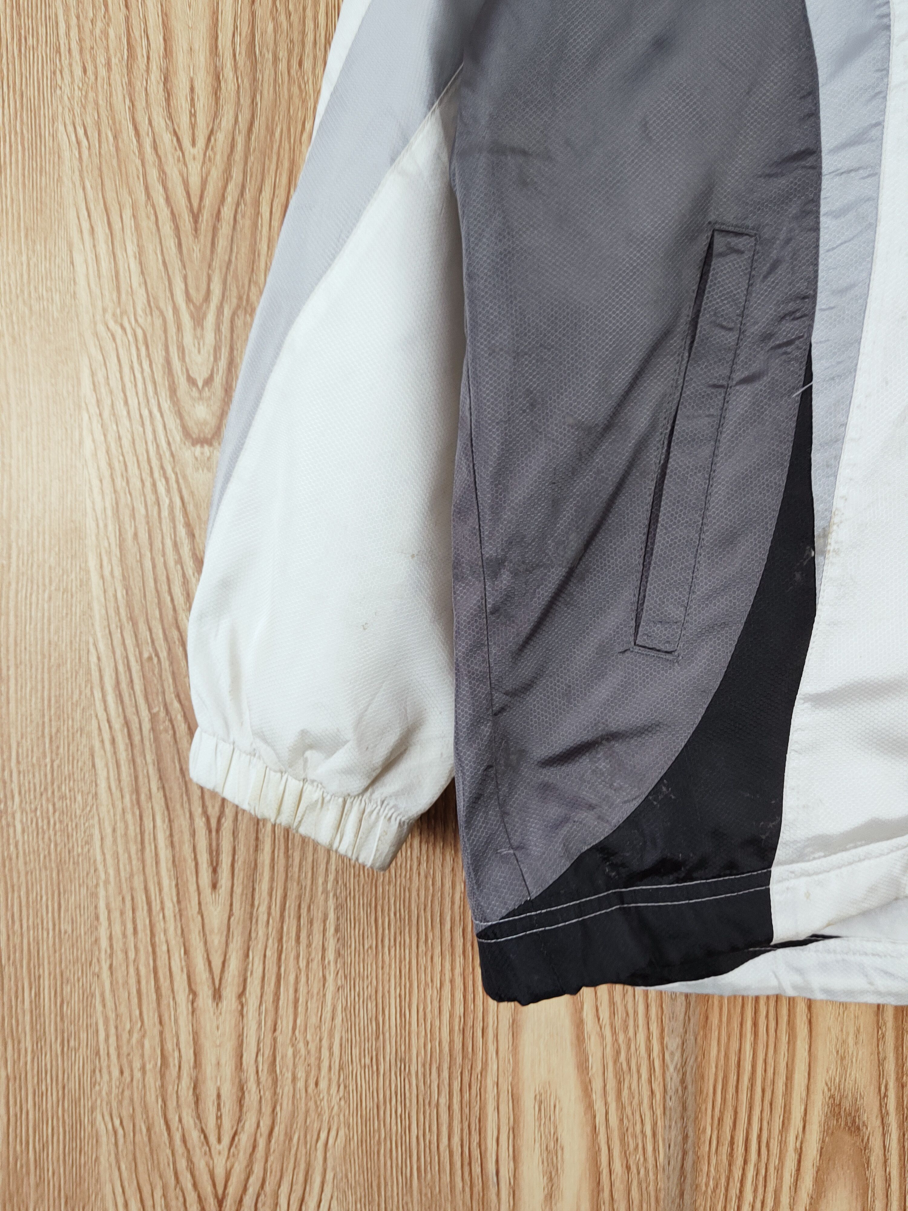 Mizuno × Vintage Mizuno White Gray Hoodie Sweaters (Vintage Sports wear) Size US L / EU 52-54 / 3 - 5 Thumbnail
