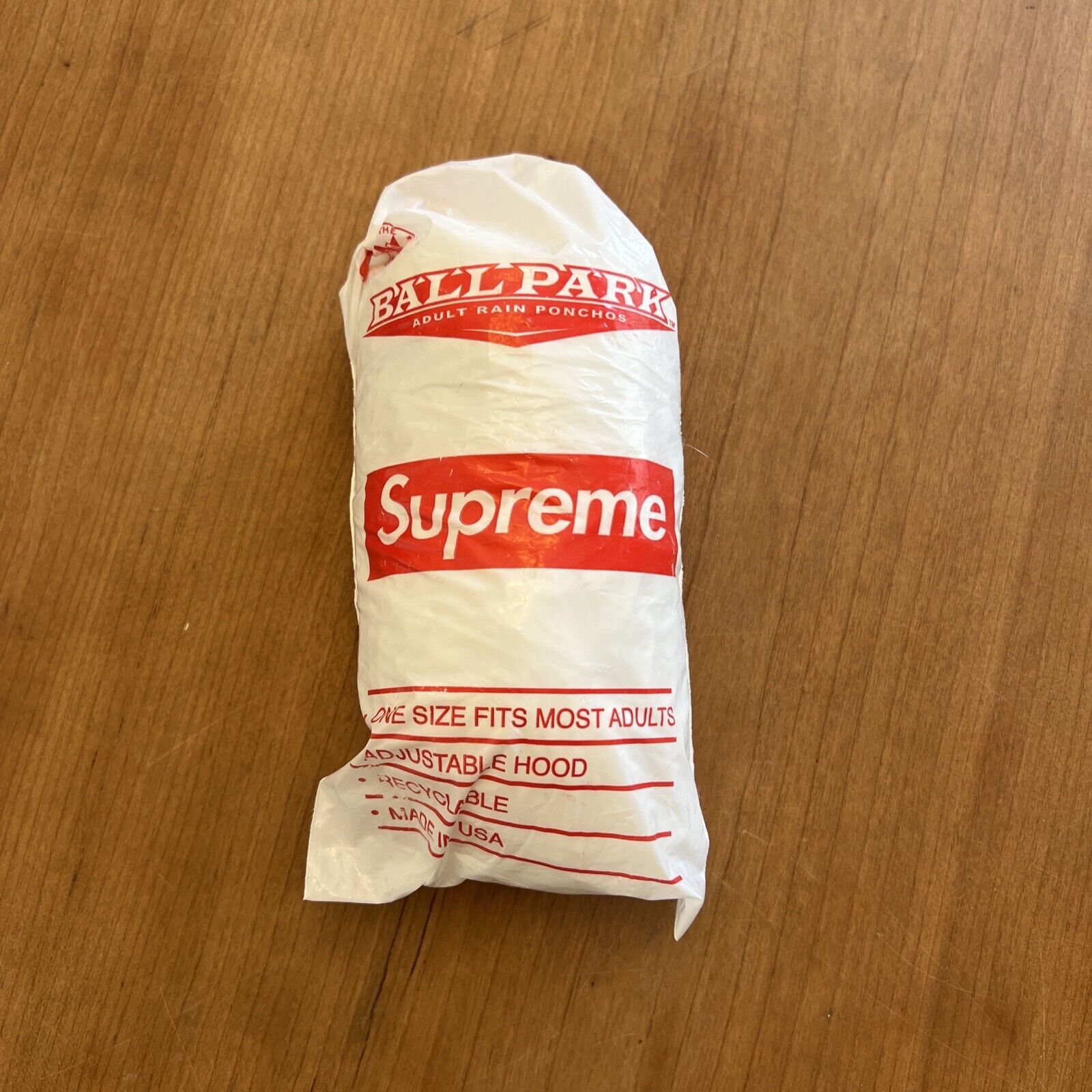 Supreme Supreme rain Ball Park poncho Size US XL / EU 56 / 4 - 1 Thumbnail