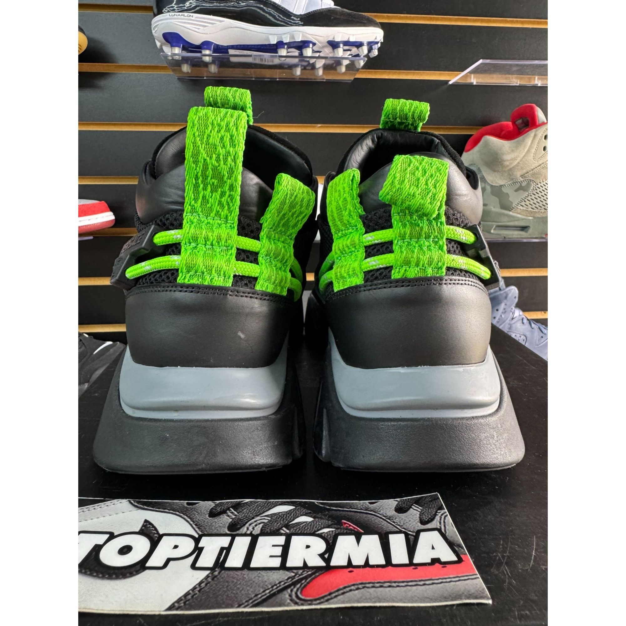 Versace VERSACE SQUALO FLUORESCENT GREEN SZ 40/7M Size US 7 / EU 40 - 4 Thumbnail
