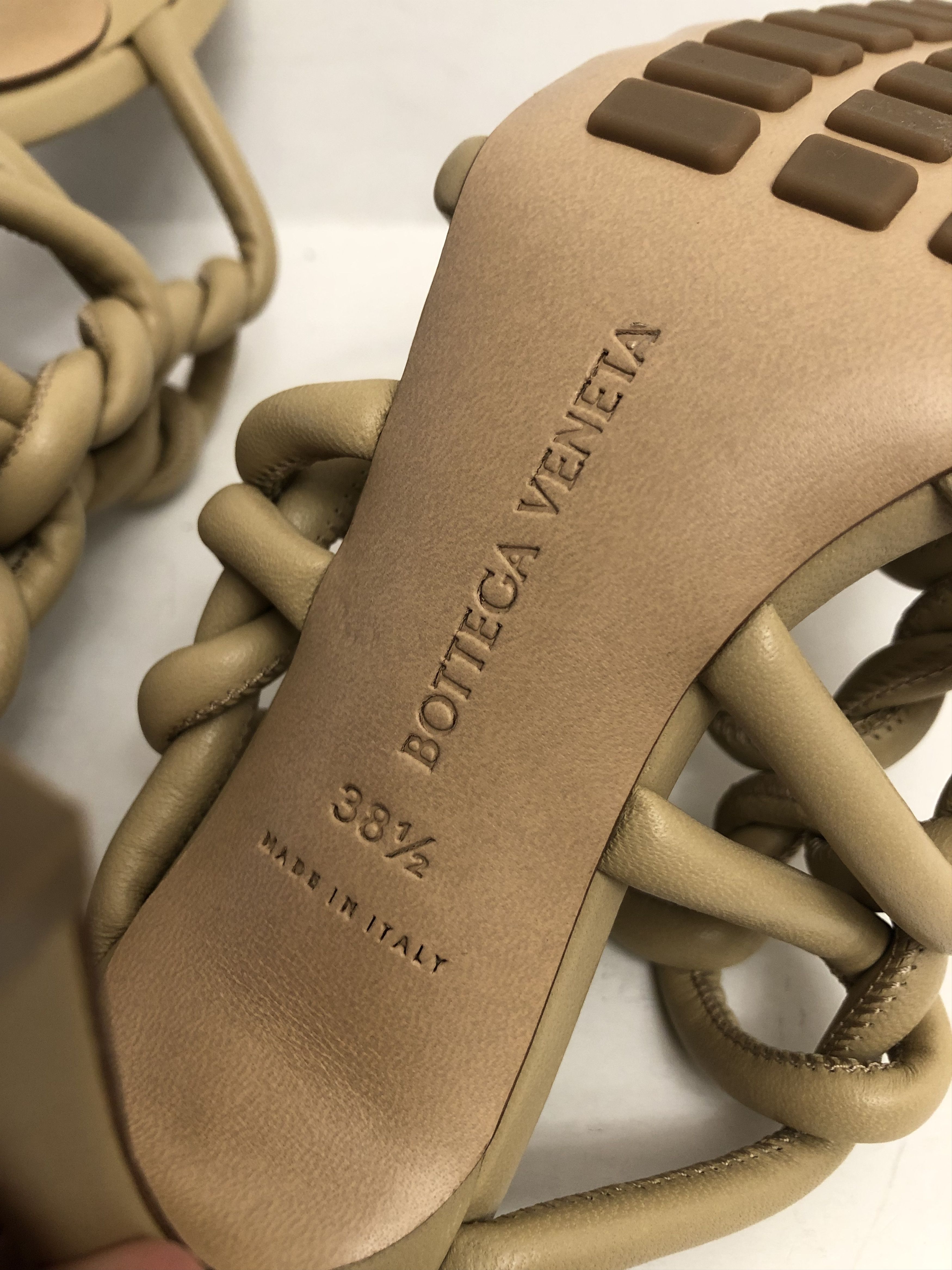 Bottega Veneta Bottega Veneta Stretch 90 Leather Mules in Cane Sugar 38.5 Size US 8.5 / IT 38.5 - 10 Thumbnail