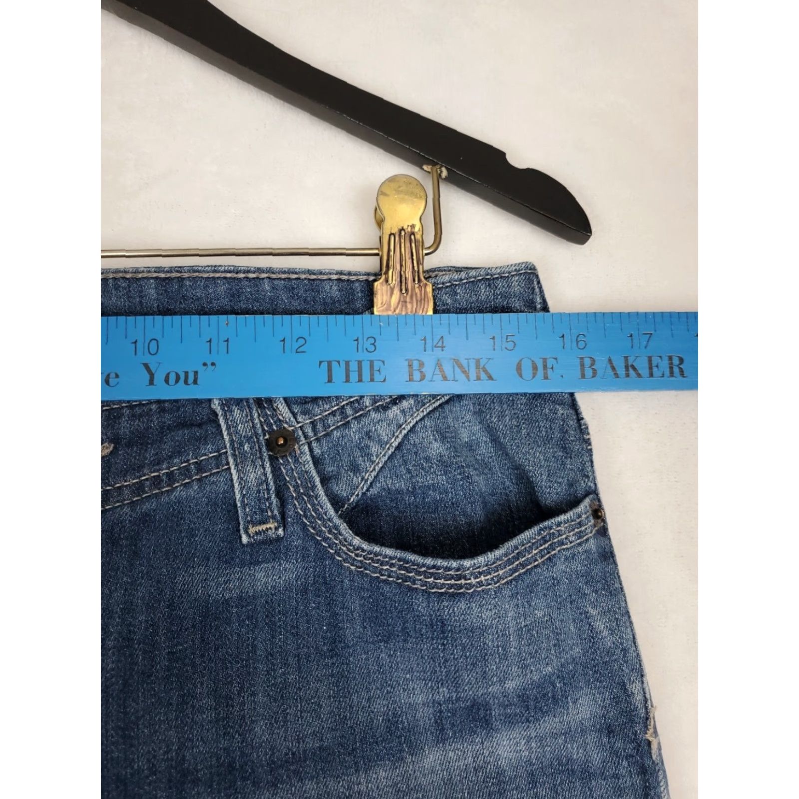 Levi's VINTAGE Levi's Women's Genuinely Crafted Bootcut Jeans Medium Wash Blue Size 9M Y2k Retro Retro-Style Size 30" / US 8 / IT 44 - 5 Thumbnail
