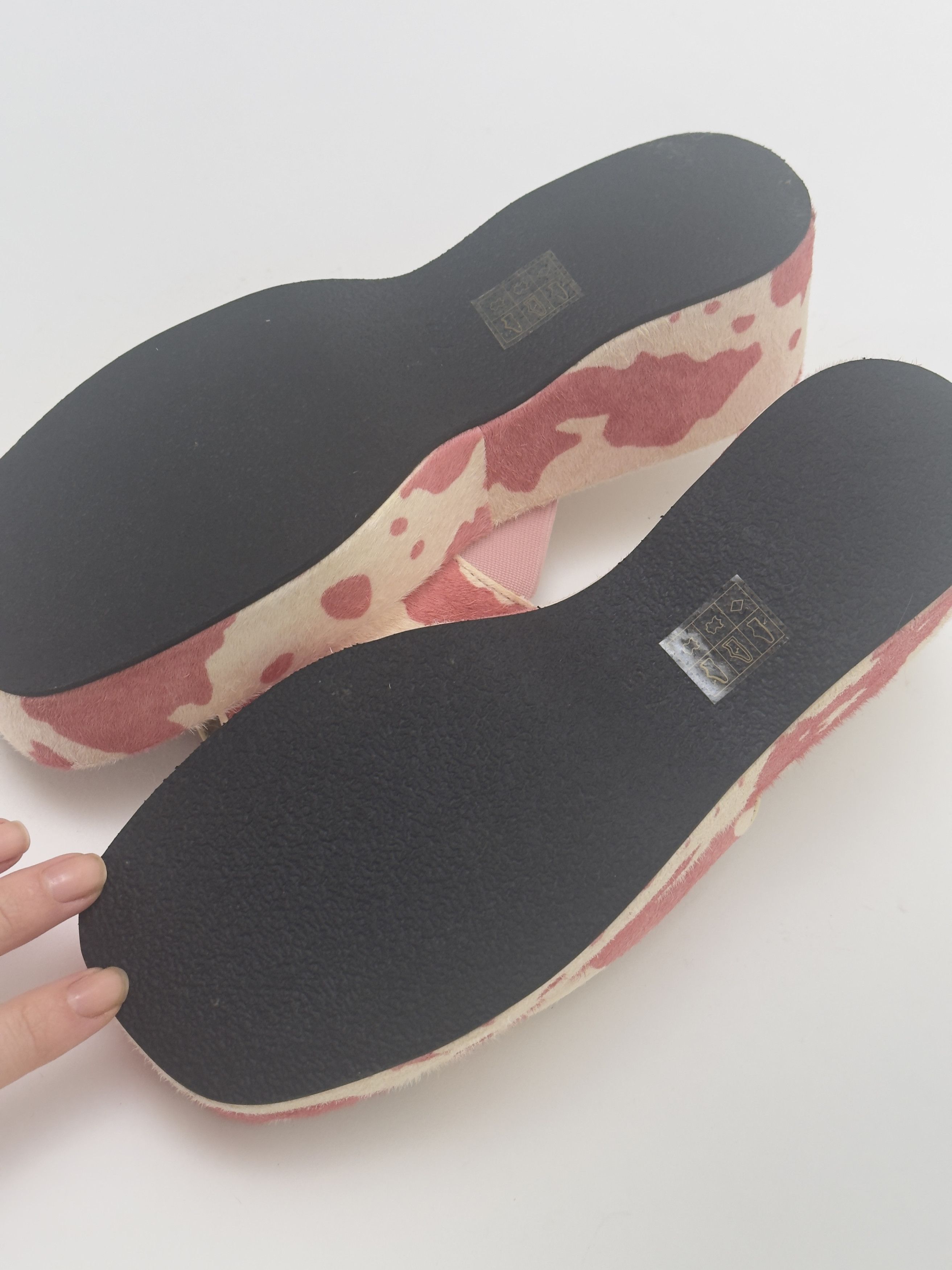 Lisa Says Gah Lisa Says Gah Dakota Slides - Pink Cow Print 7.5 Size US 7.5 / IT 37.5 - 9 Thumbnail
