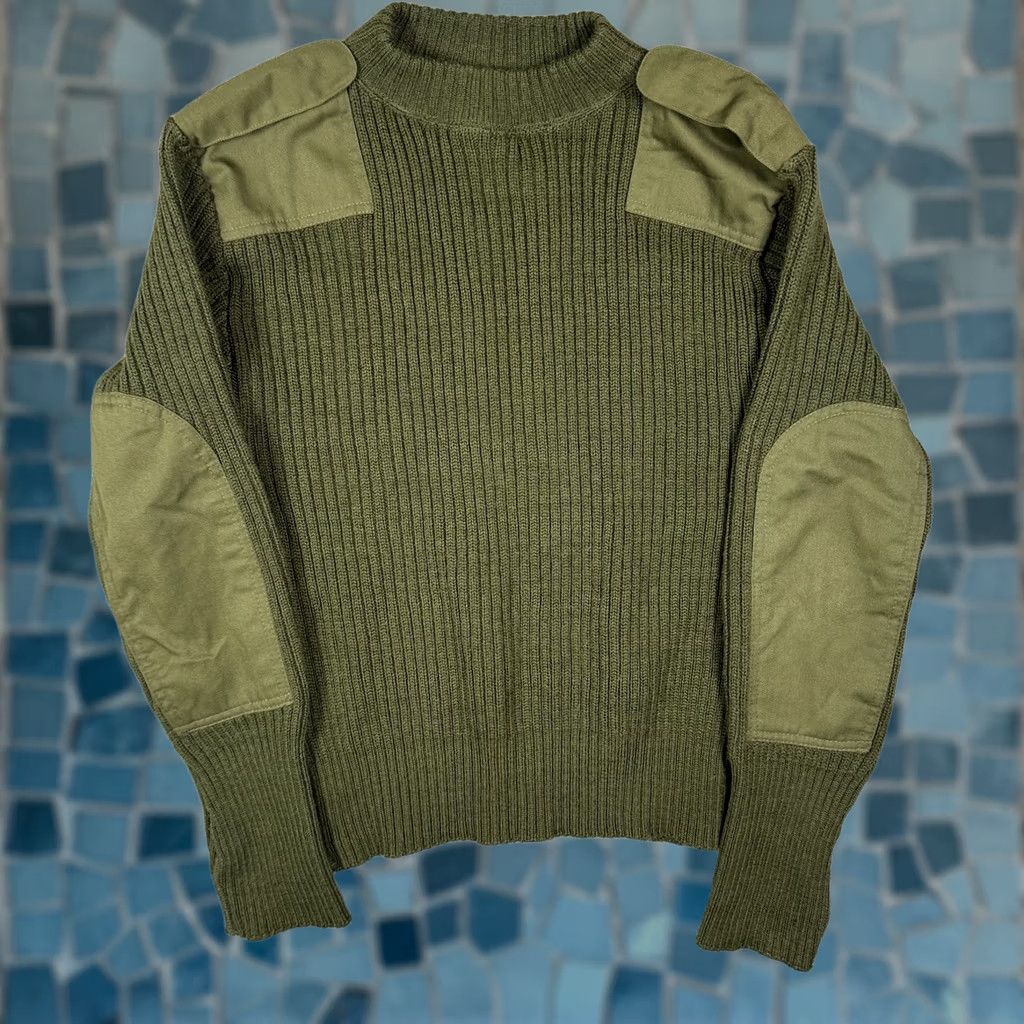 Vintage VINTAGE Mitts Nitts Sweater Mens L Green Service Wool Epaulette Men DefenseLogistics Agency Valor Size US L / EU 52-54 / 3 - 1 Thumbnail