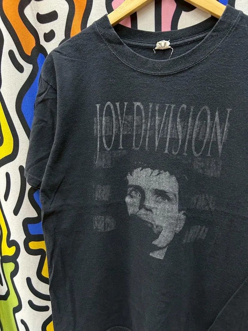 Vintage Vintage 2000s Joy Division tshirt size M Size US M / EU 48-50 / 2 - 1 Thumbnail