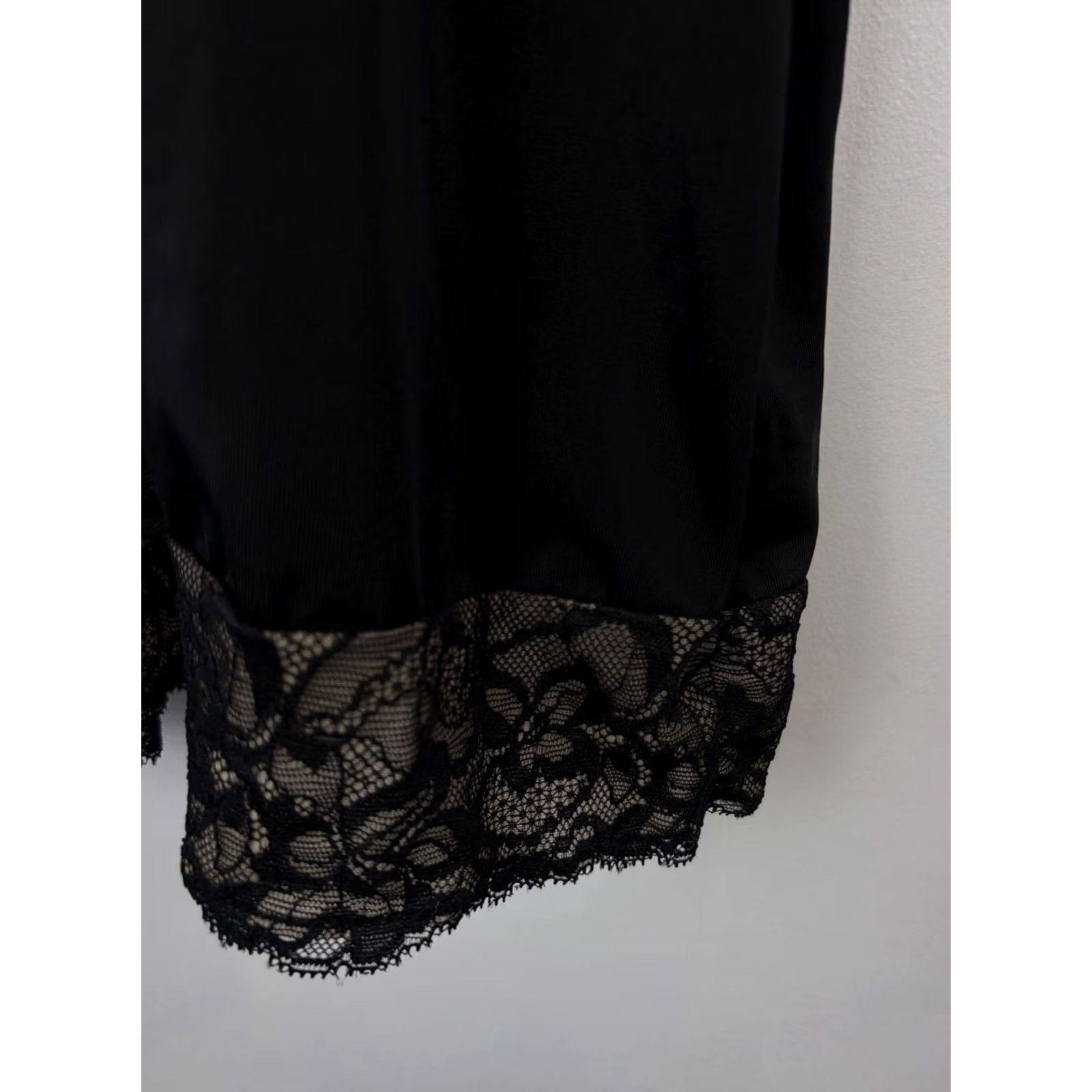 Vintage Marilyn Monroe Chemise Womens Medium Black Lace Nightie Sexy Underwired Adjustable Strap Polyester Nightwear Size ONE SIZE - 7 Thumbnail