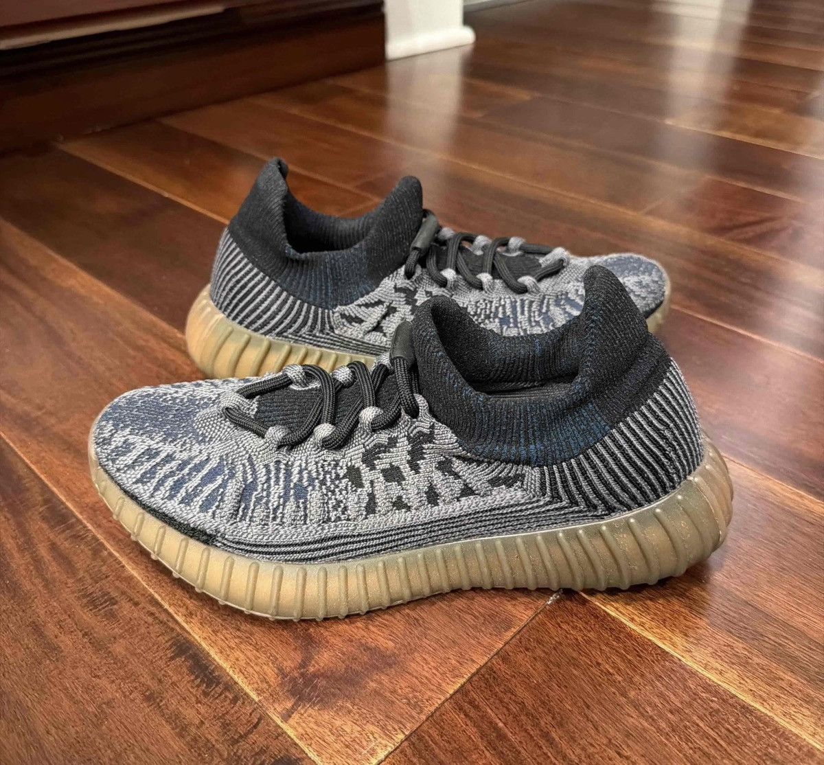 Yeezy adidas Yeezy Boost 350 V2 CMPCT 'Slate Blue' Size US 5.5 / EU 38 - 1 Thumbnail
