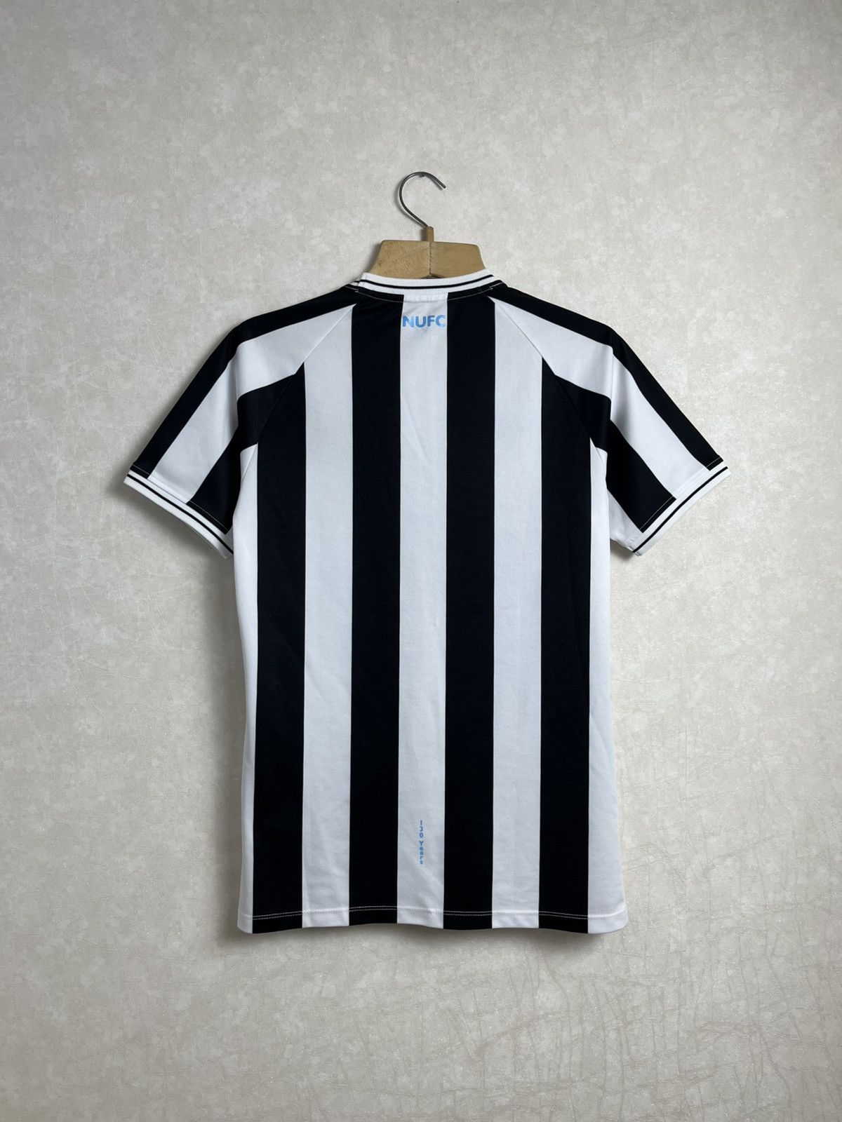 Castore Newcastle United 2023/2024 Home Football Jesrsey Size US S / EU 44-46 / 1 - 10 Thumbnail