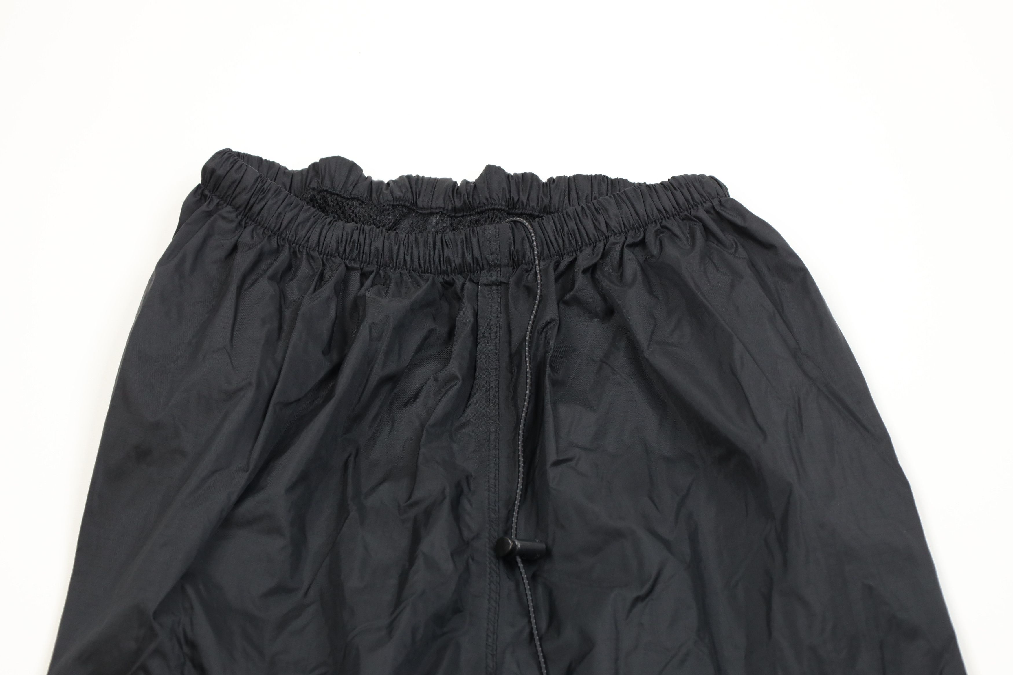 Vintage Vintage 90s Streetwear Wide Leg Waterproof Rain Cargo Pants Size US 34 / EU 50 - 2 Thumbnail