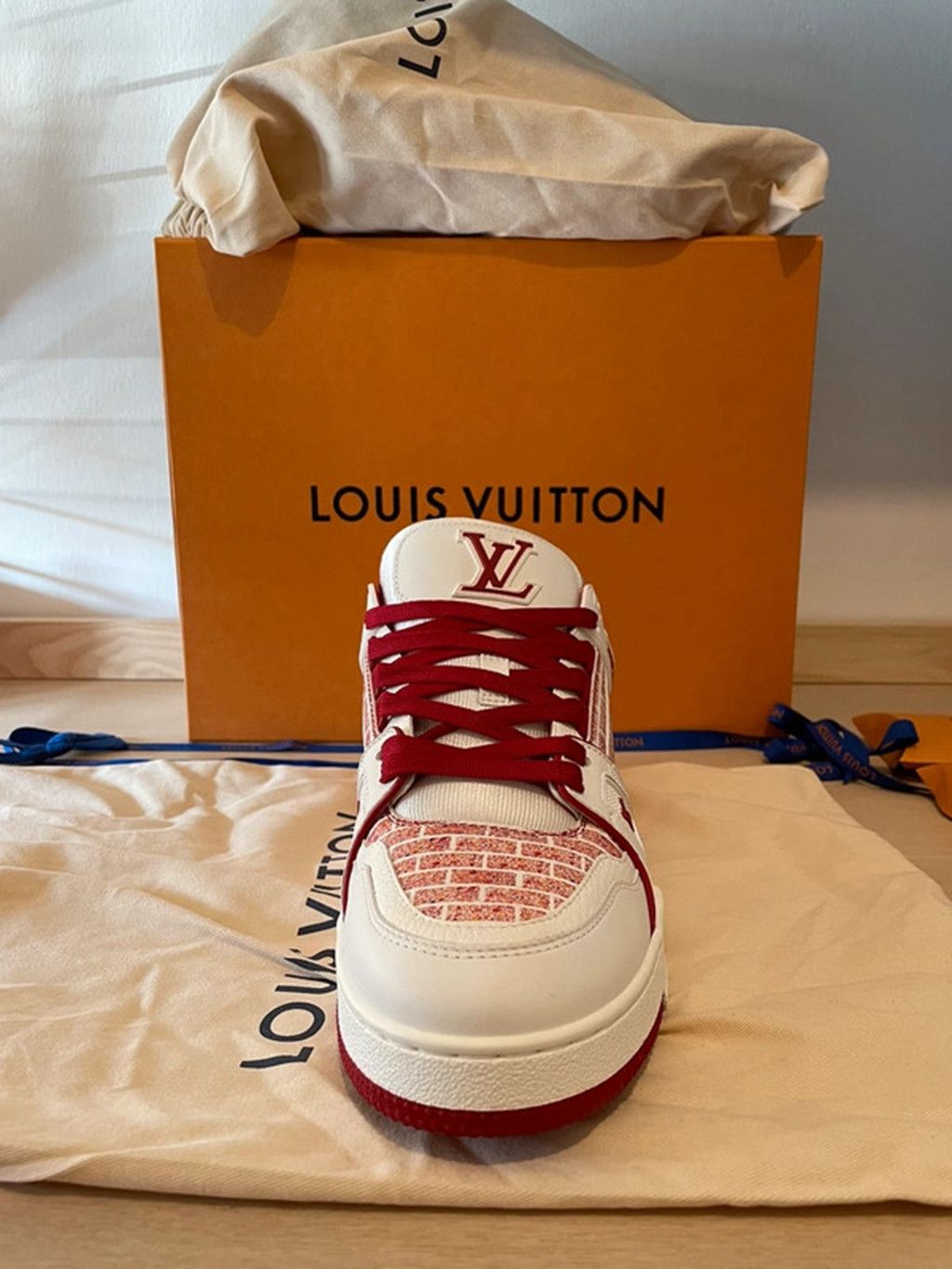Louis Vuitton LV Trainer White Canvas Size US 8 / EU 41 - 3 Thumbnail