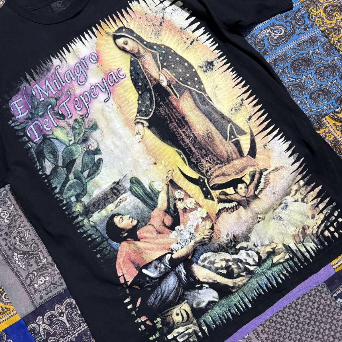 Vintage Mexican Bootleg vintage tee Of La Virgen de Guadalupe Size US XL / EU 56 / 4 - 2 Thumbnail