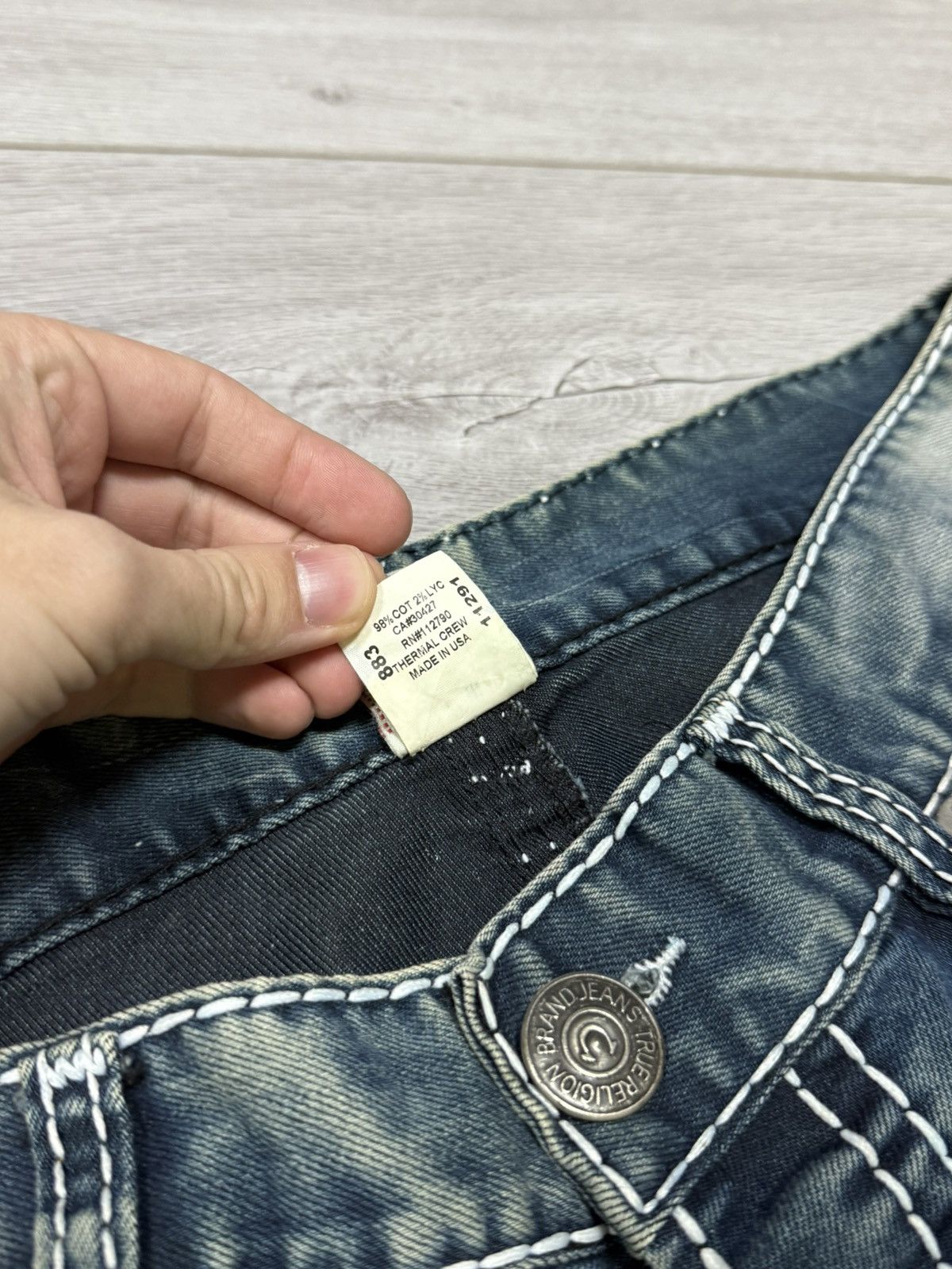 True Religion True Religion white stitched horse shoe vintage denim jeans Size US 36 / EU 52 - 10 Thumbnail