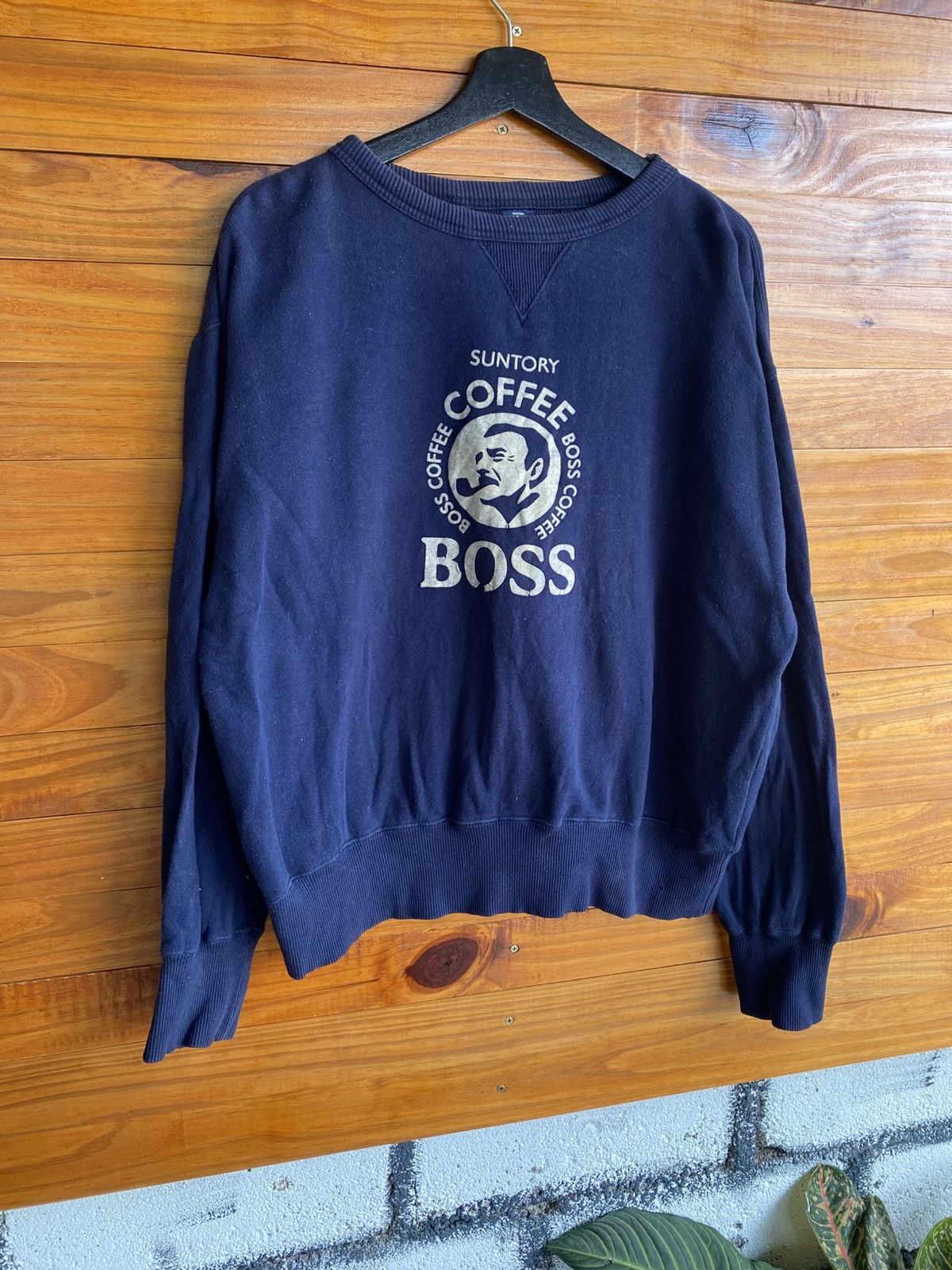 Vintage Vintage Suntory Coffee Boss Sweatshirt Navy Blue Pullover Size US XL / EU 56 / 4 - 5 Thumbnail