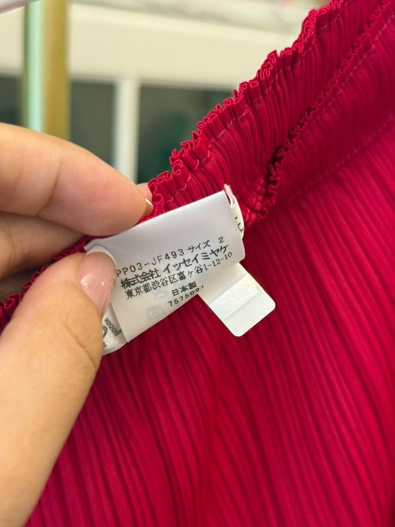 Issey Miyake Issey Miyake size:2 Red pleated straight-leg pants Size 31" - 3 Thumbnail